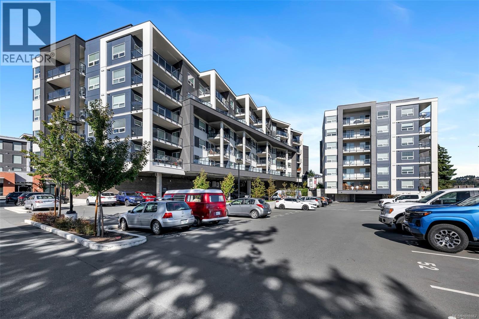 #608 947 WHIRLAWAY CRES - 45