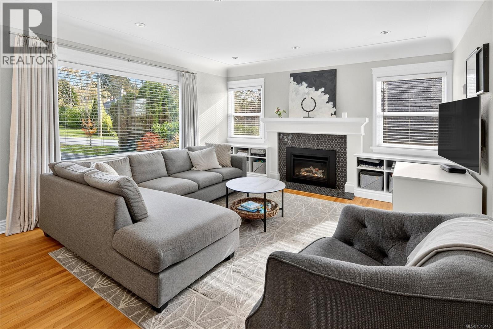  3720 Winston Crescent, Saanich