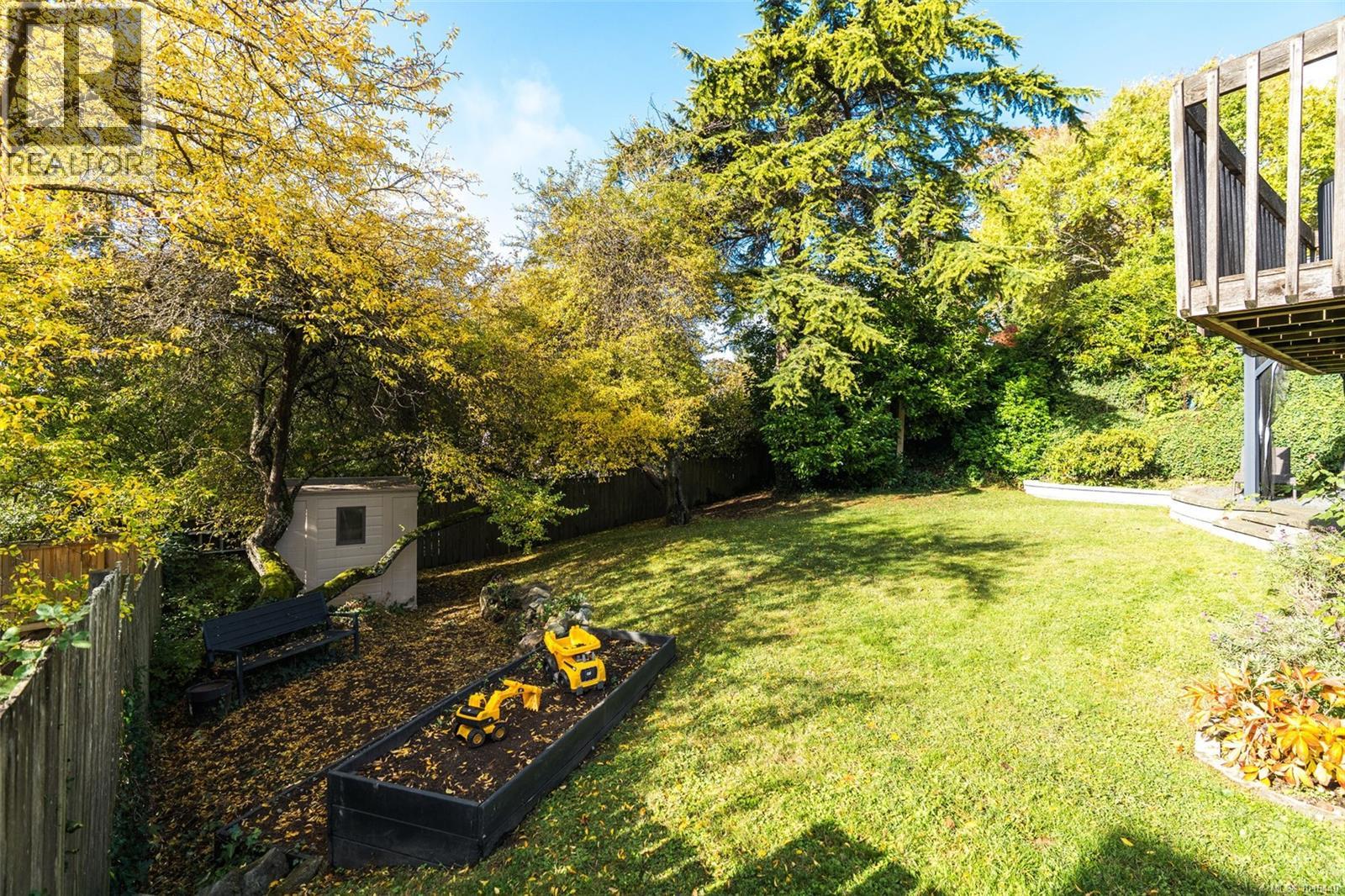  3720 Winston Crescent, Saanich