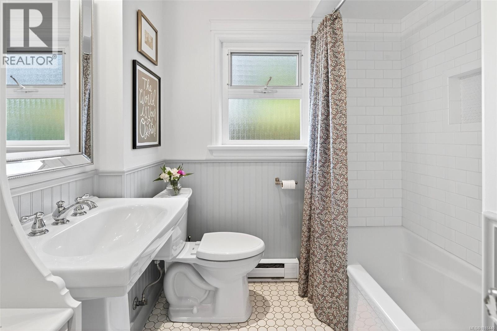  3720 Winston Crescent, Saanich