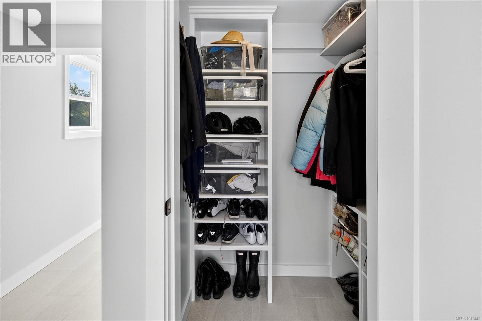  3720 Winston Crescent, Saanich