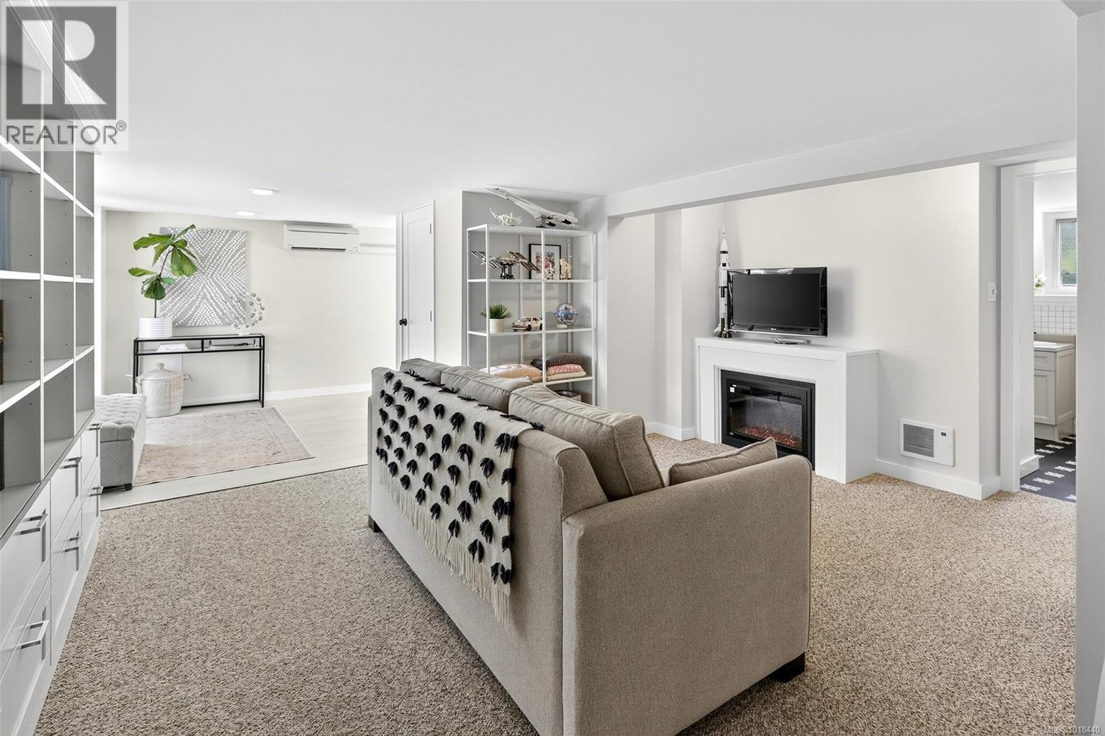  3720 Winston Crescent, Saanich