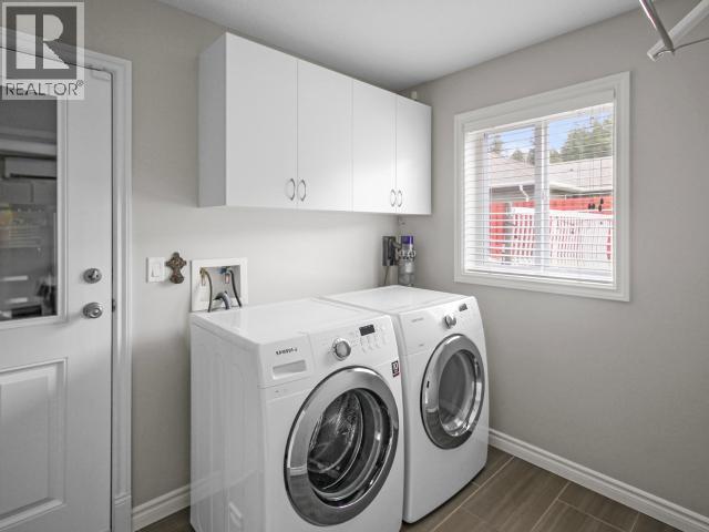 4114 BOWNESS AVE - 9