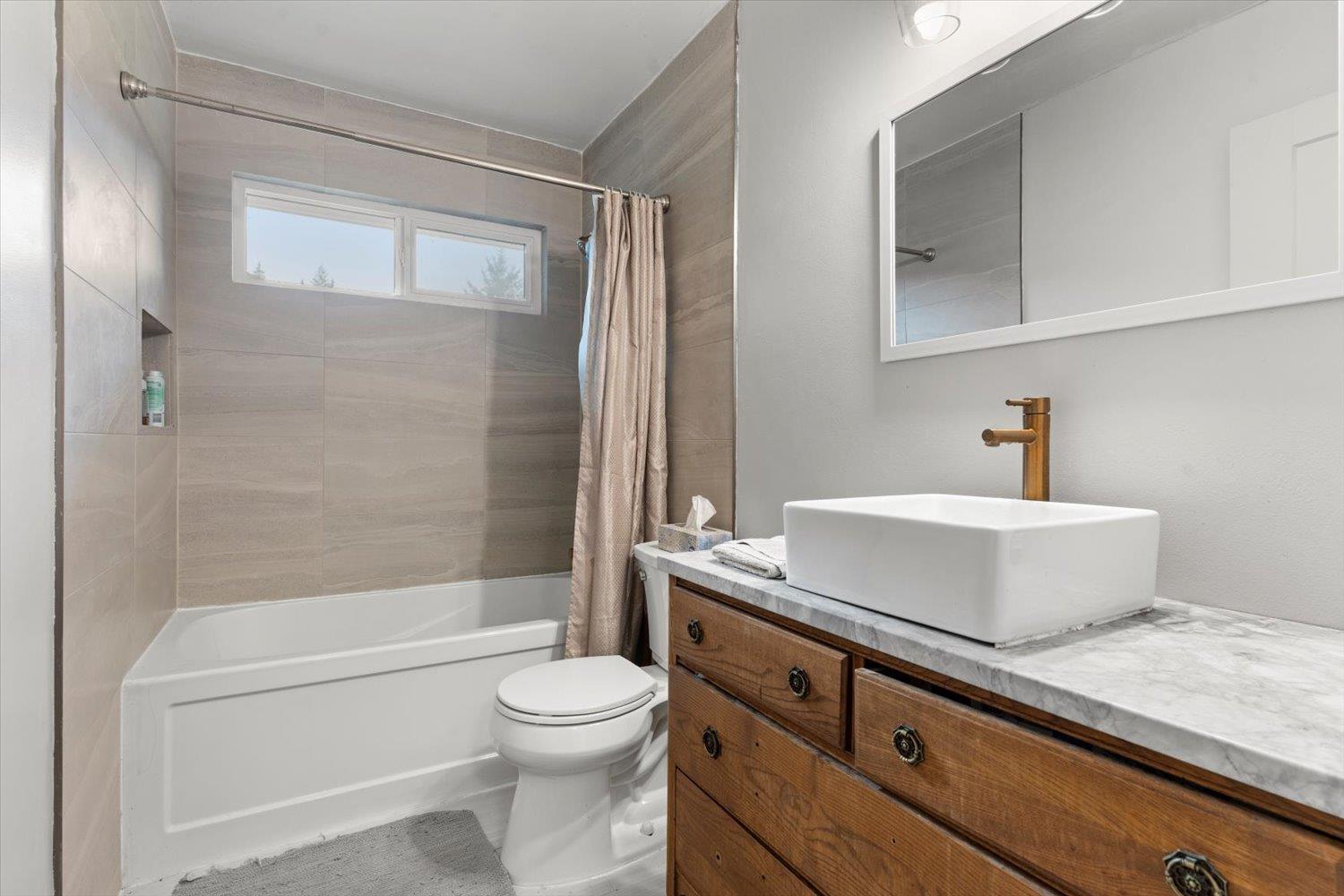 21331 MALLARD DRIVE, Hope, Hope