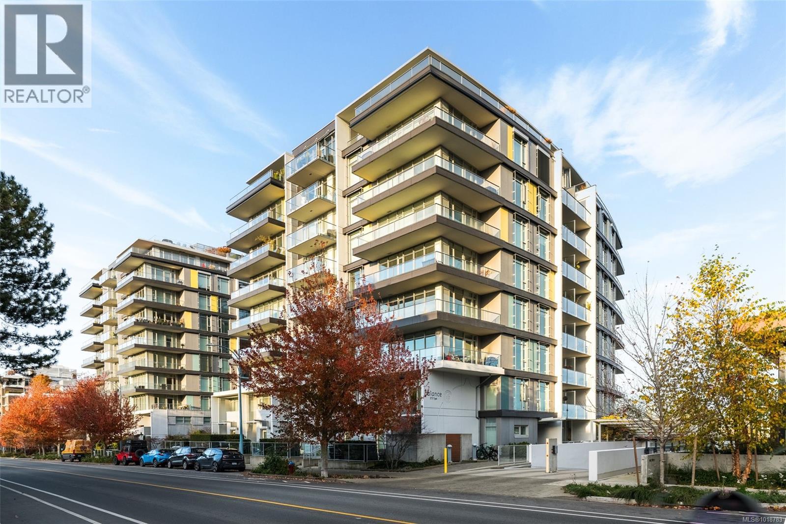 #308 373 TYEE RD - 27