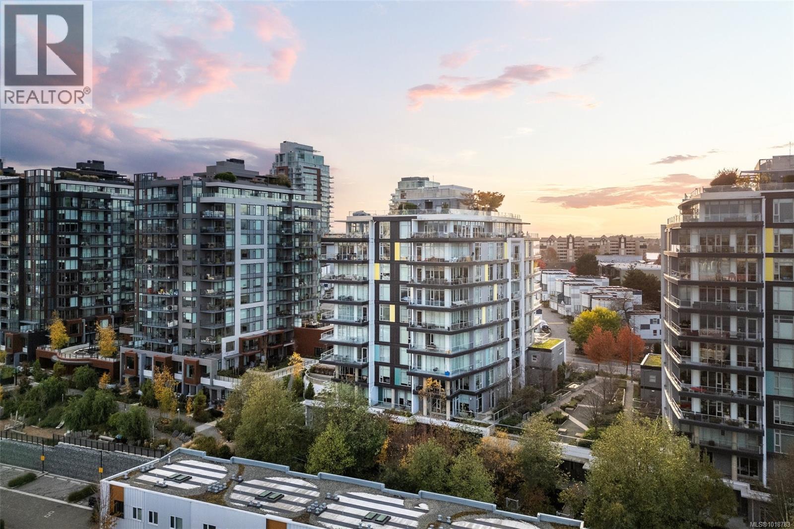 #308 373 TYEE RD - 28