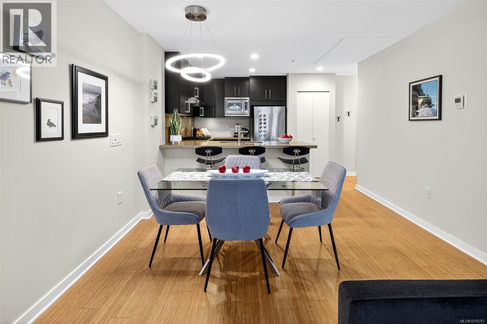 #308 373 TYEE RD - 9