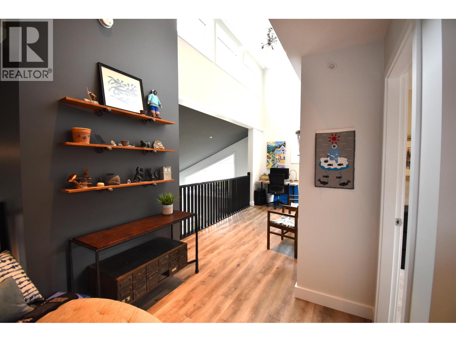 9 STARLITER WAY, Smithers