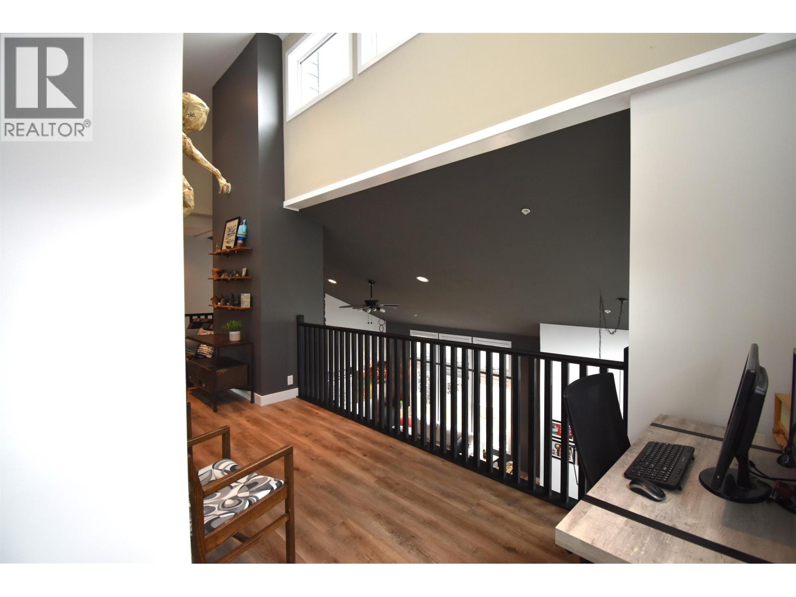 9 STARLITER WAY, Smithers