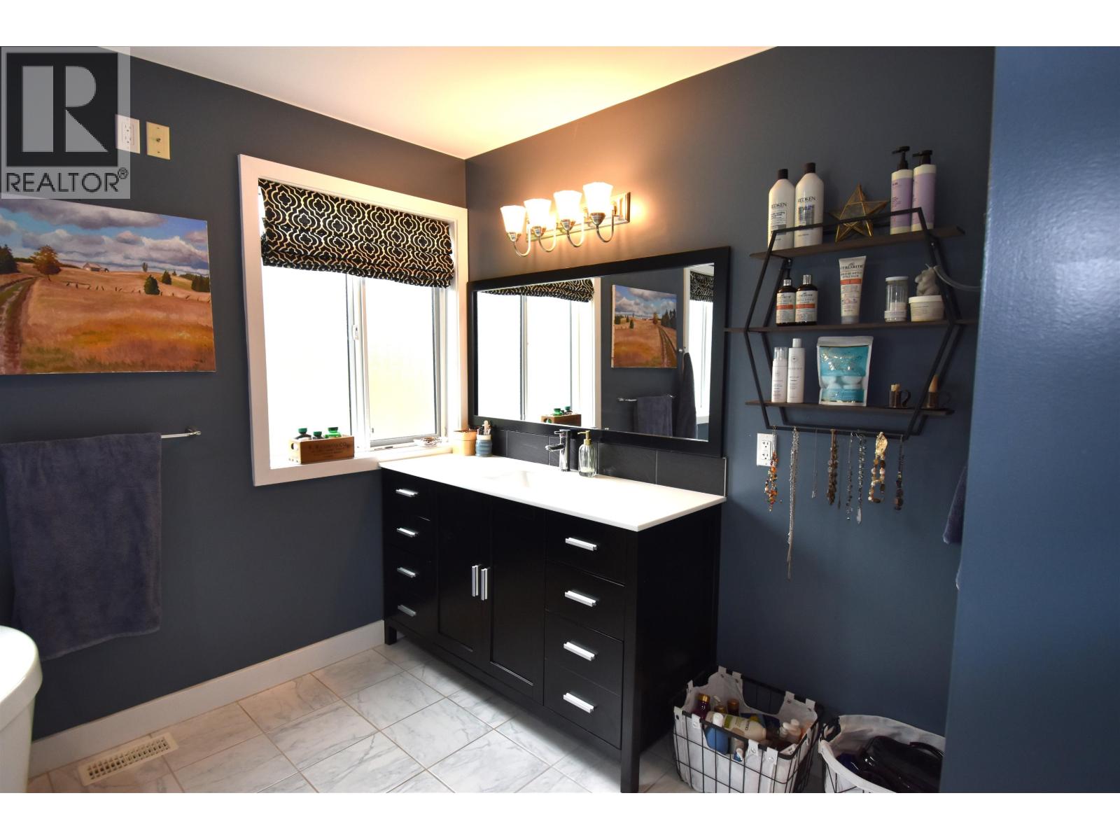 9 STARLITER WAY, Smithers