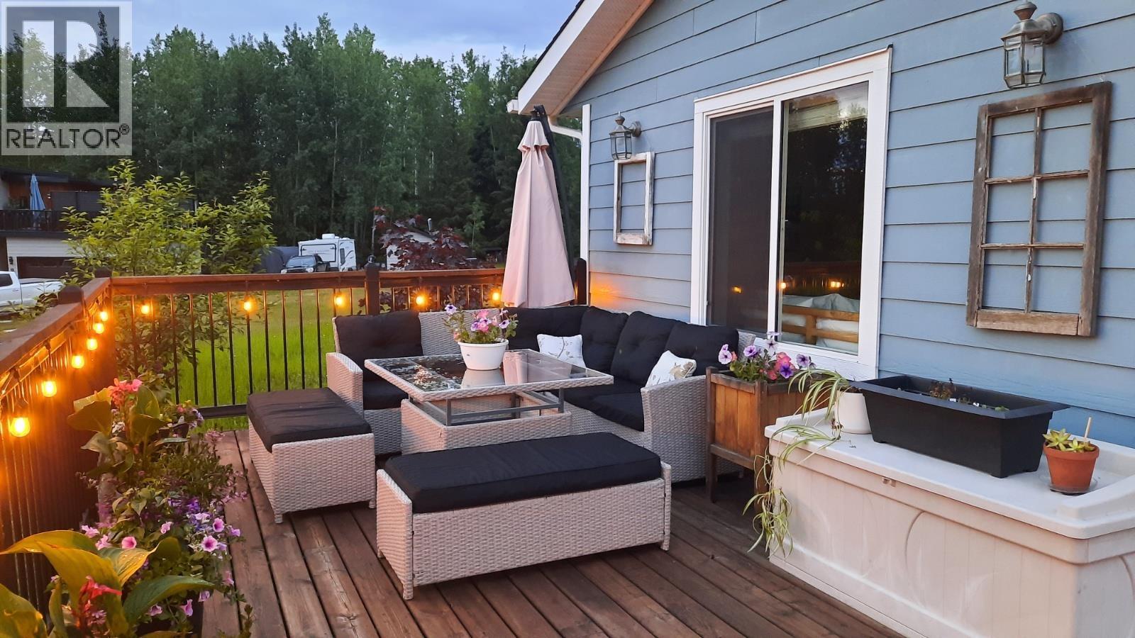 9 STARLITER WAY, Smithers