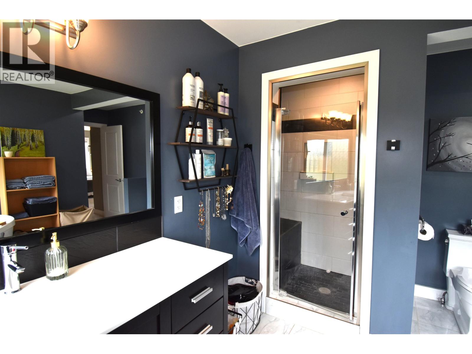 9 STARLITER WAY, Smithers