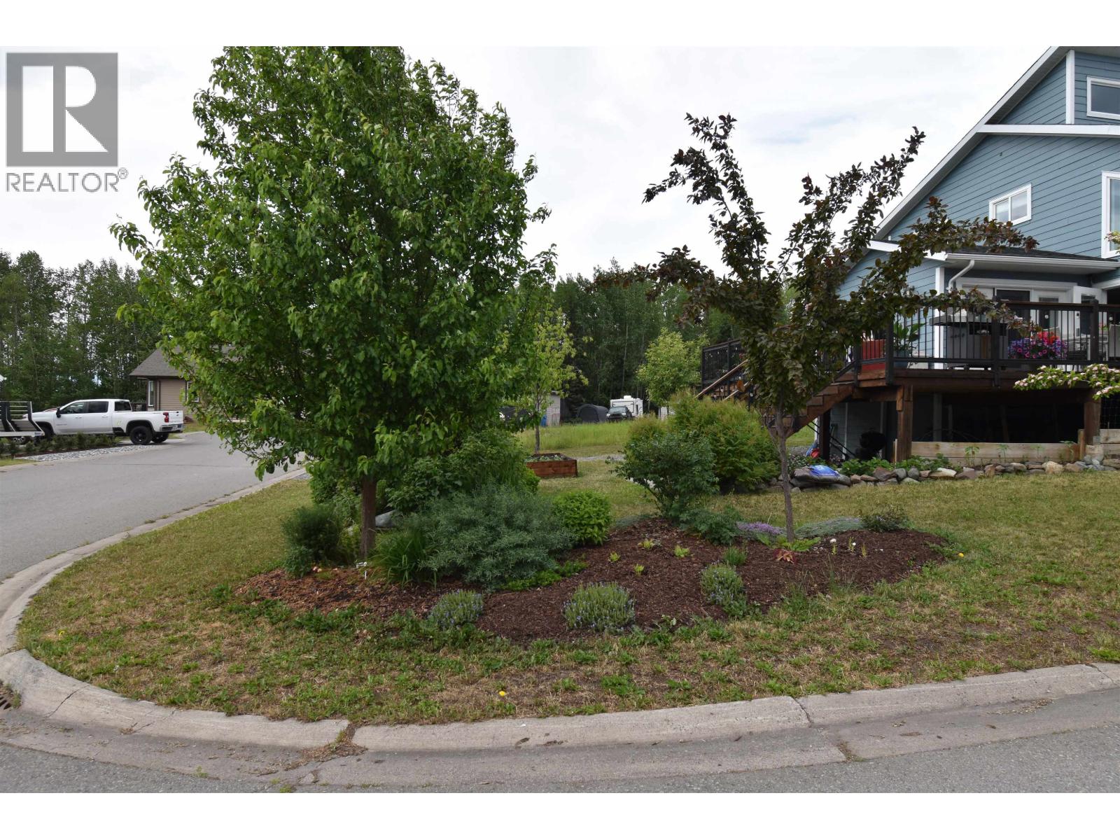 9 STARLITER WAY, Smithers