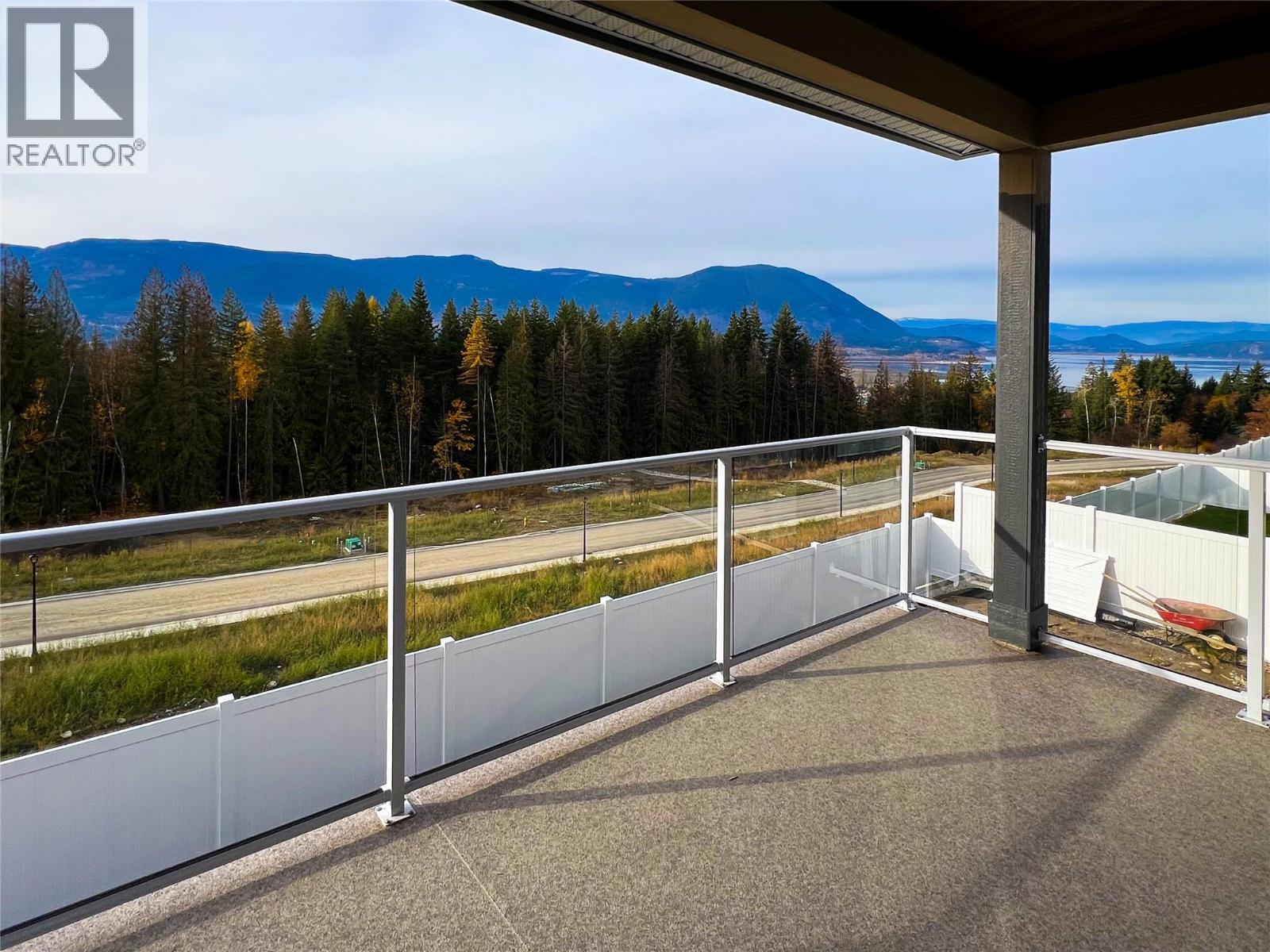  1721 9 Street Southeast, Salmon Arm