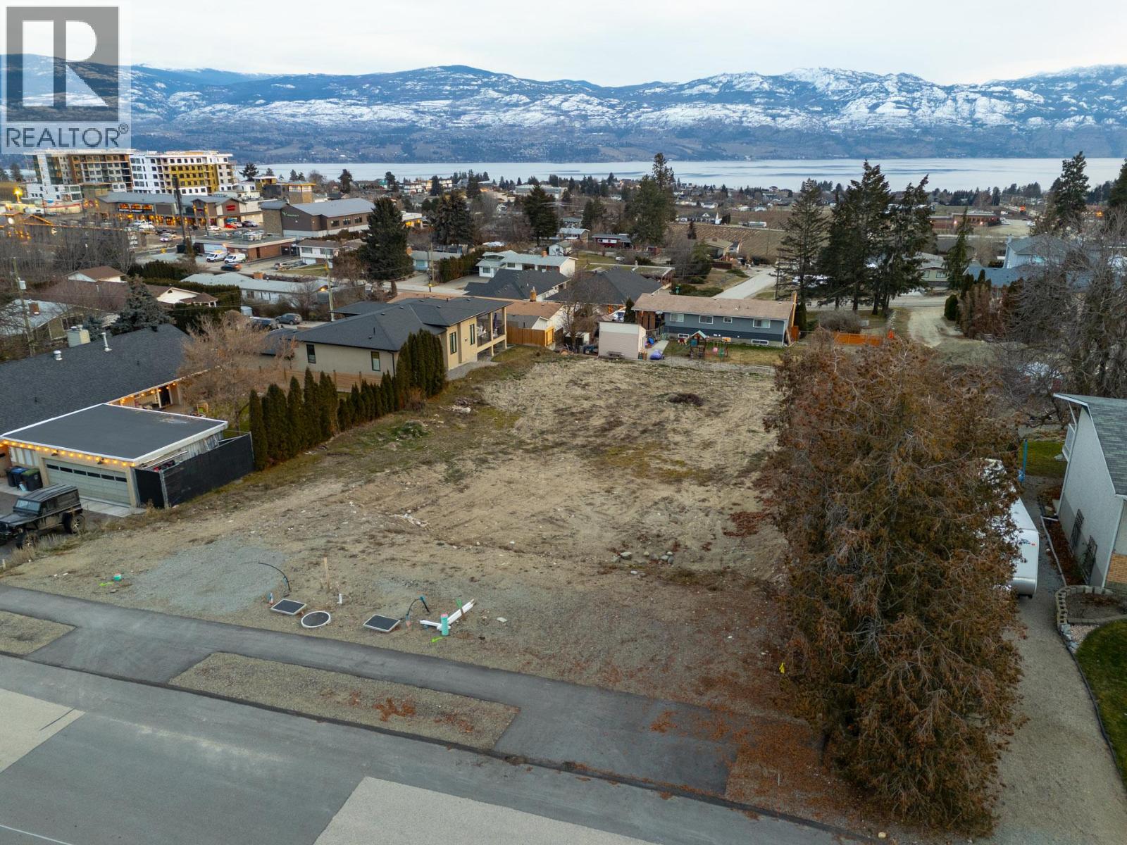  950 Skyline Road, West Kelowna