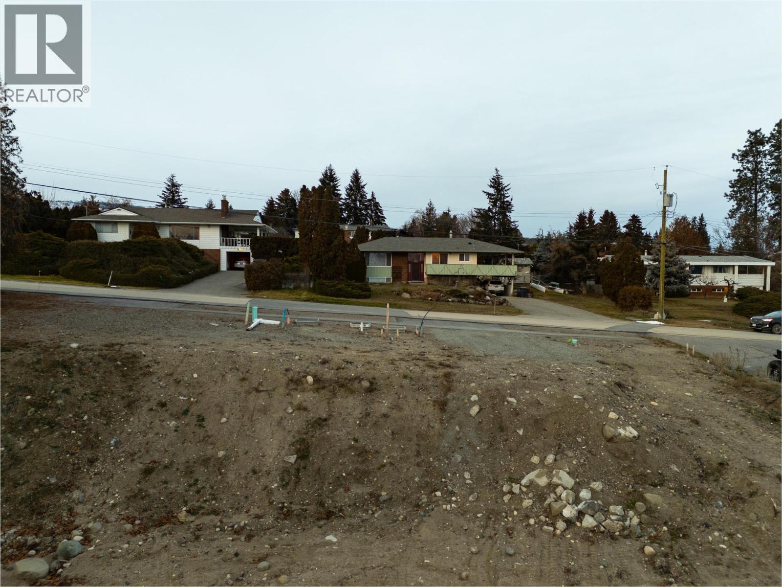  950 Skyline Road, West Kelowna