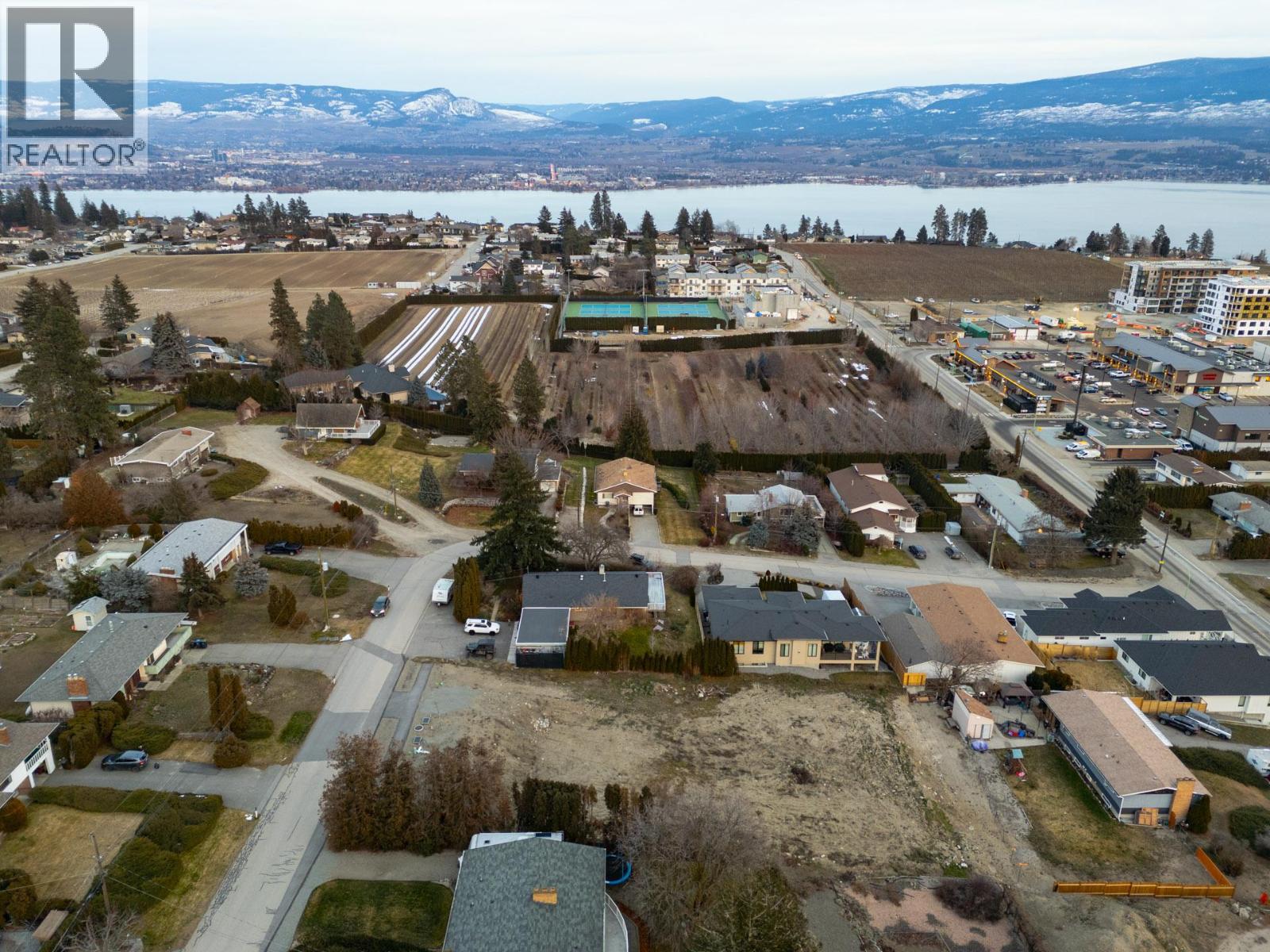  950 Skyline Road, West Kelowna