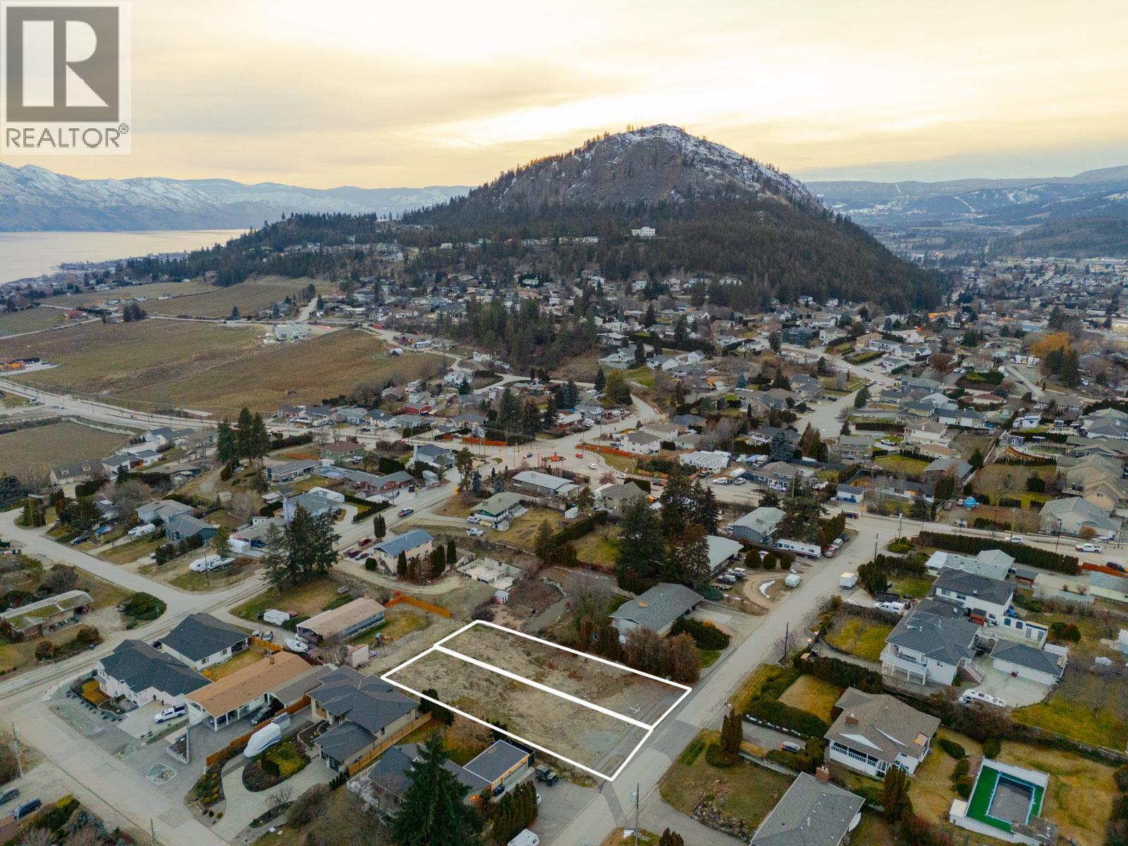  940 Skyline Road, West Kelowna