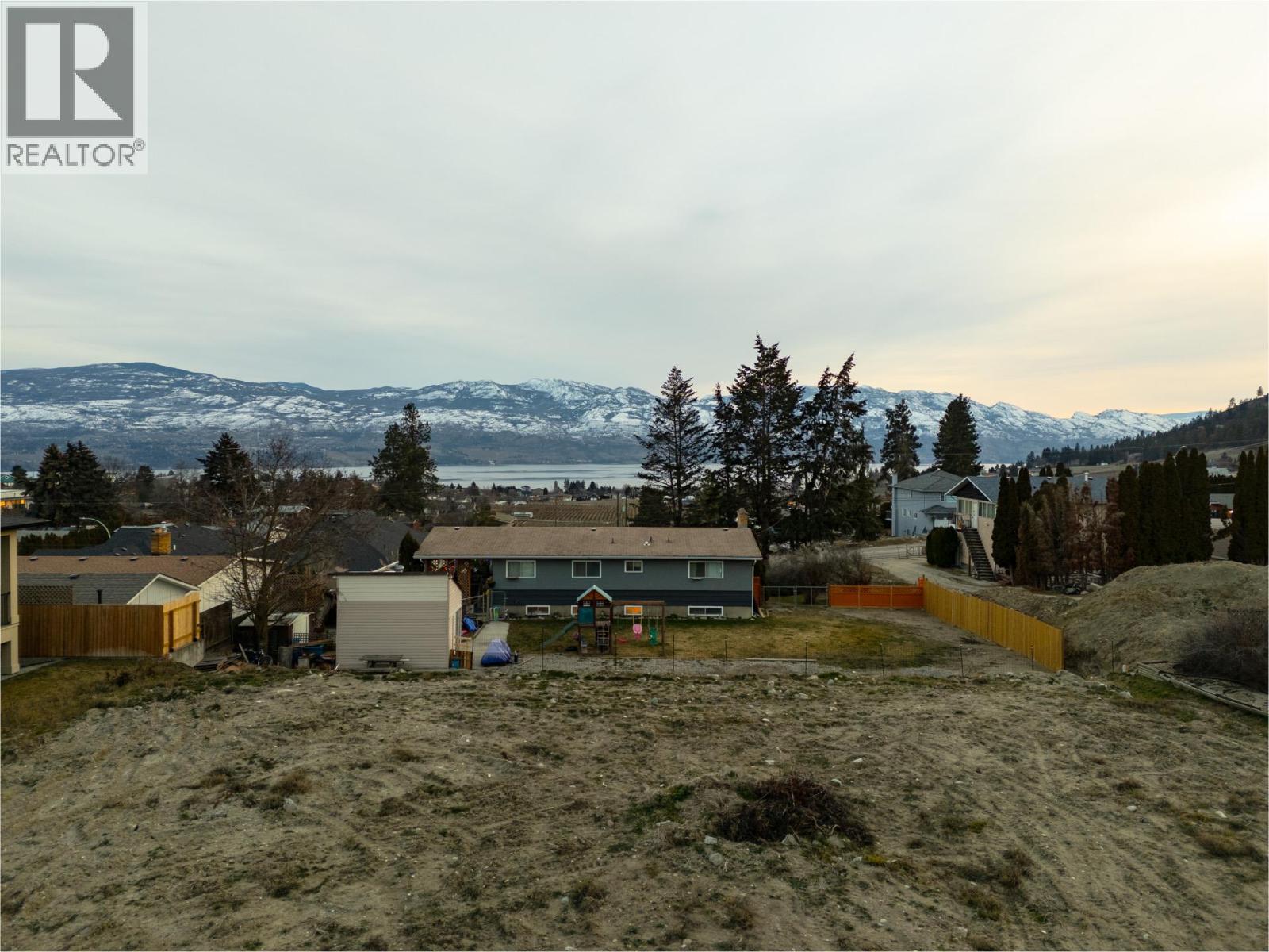  940 Skyline Road, West Kelowna