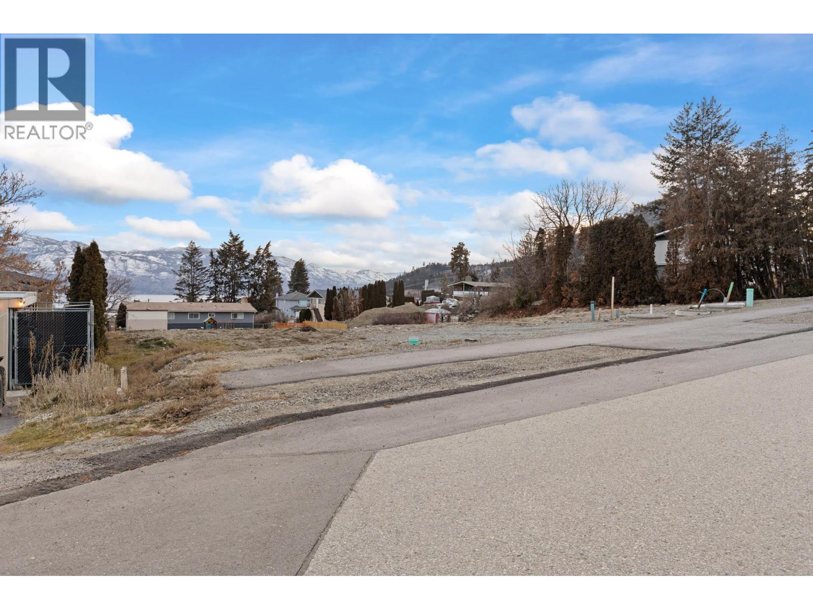  940 Skyline Road, West Kelowna