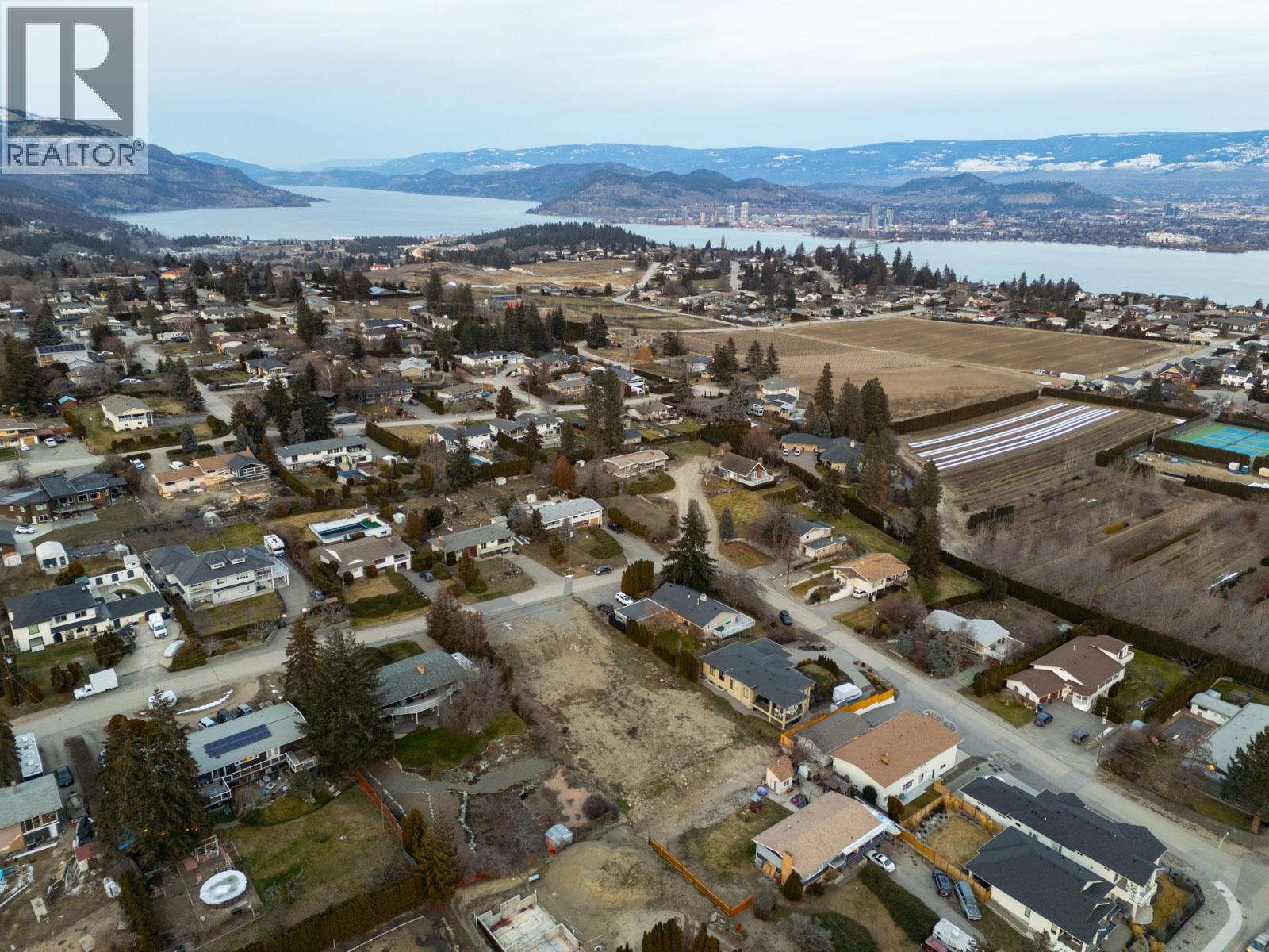  940 Skyline Road, West Kelowna