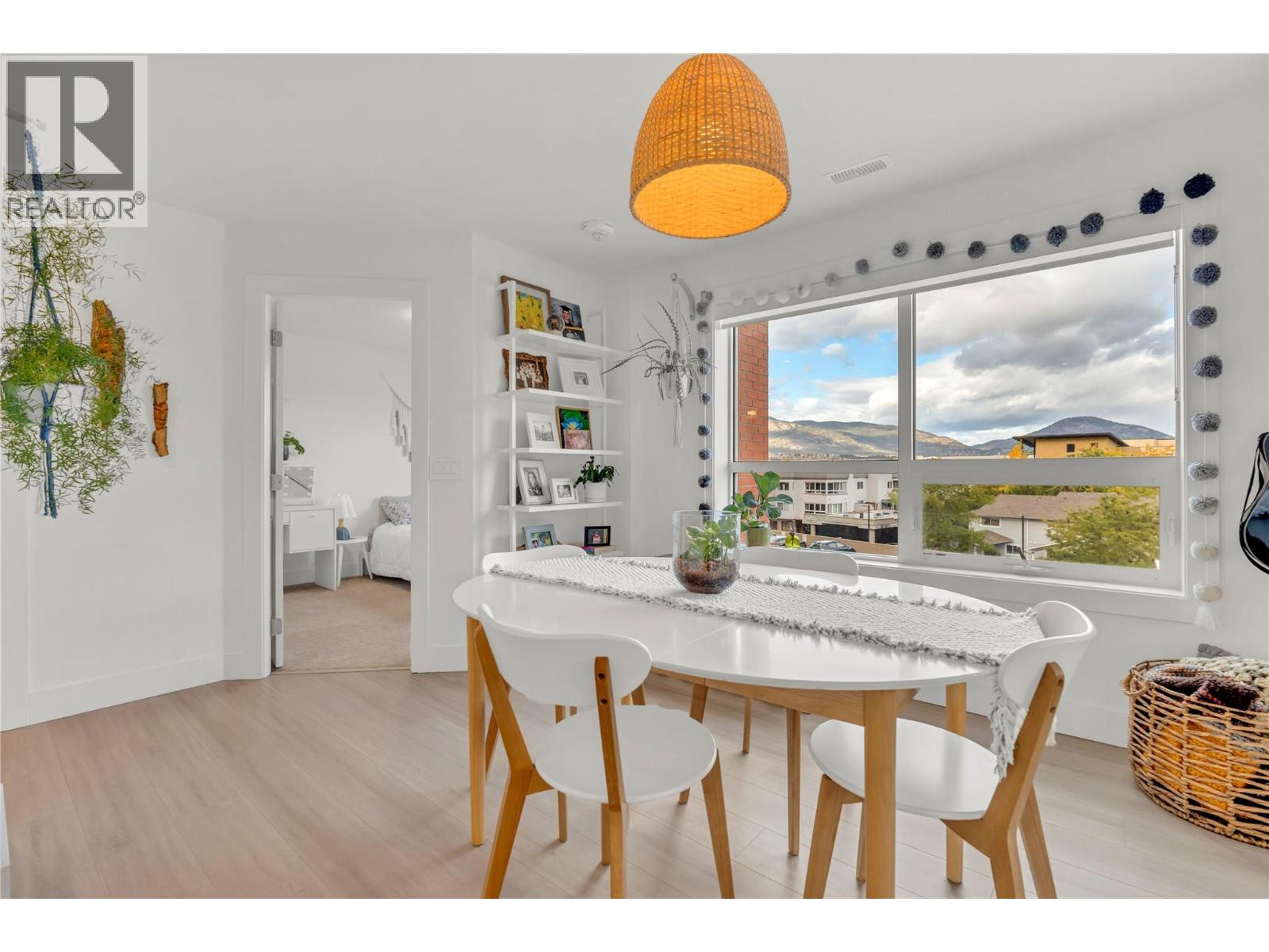 401 3362 SKAHA LAKE Road, Penticton