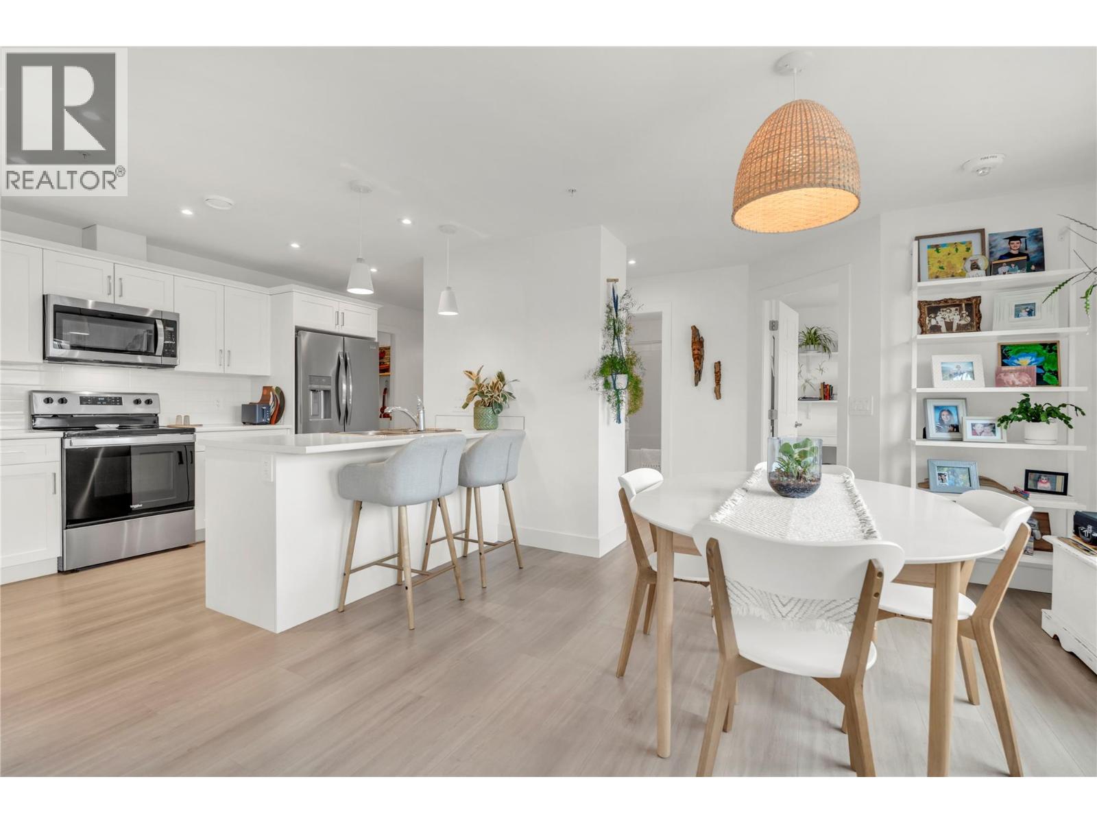 401 3362 SKAHA LAKE Road, Penticton