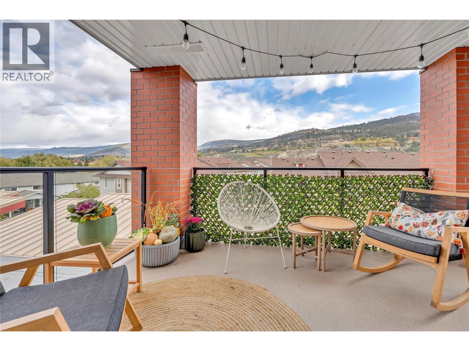401 3362 SKAHA LAKE Road, Penticton