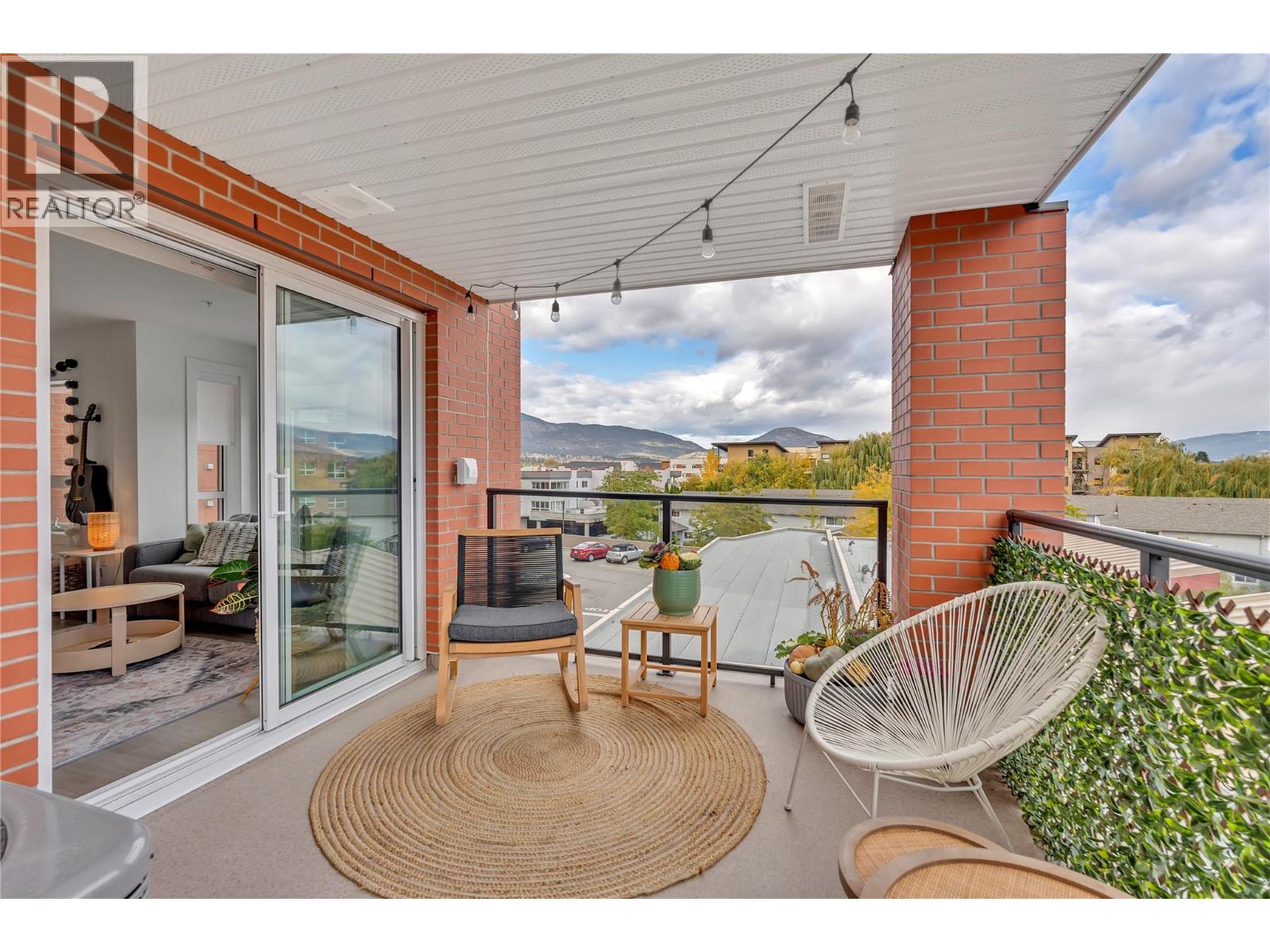 401 3362 SKAHA LAKE Road, Penticton