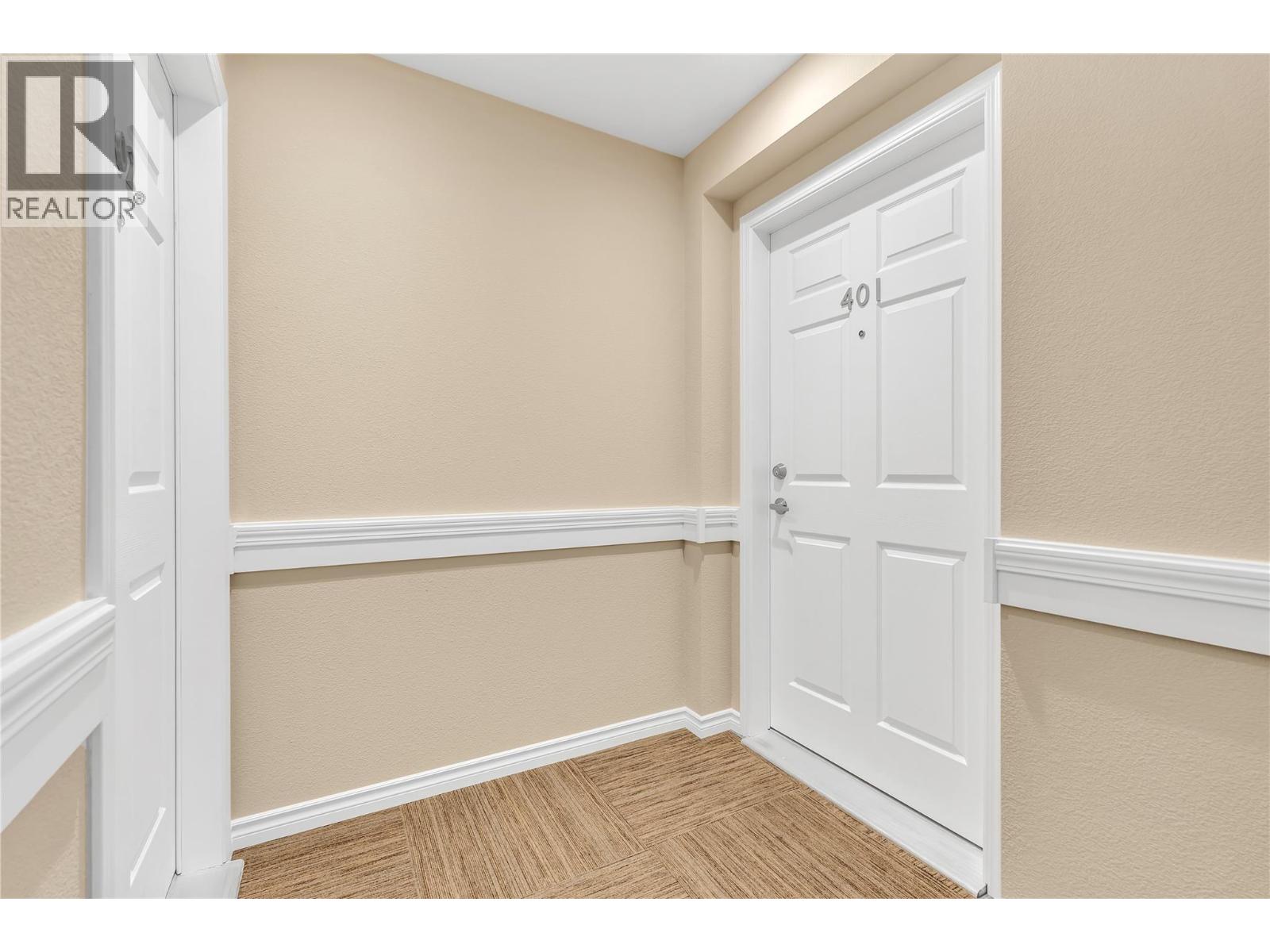 401 3362 SKAHA LAKE Road, Penticton