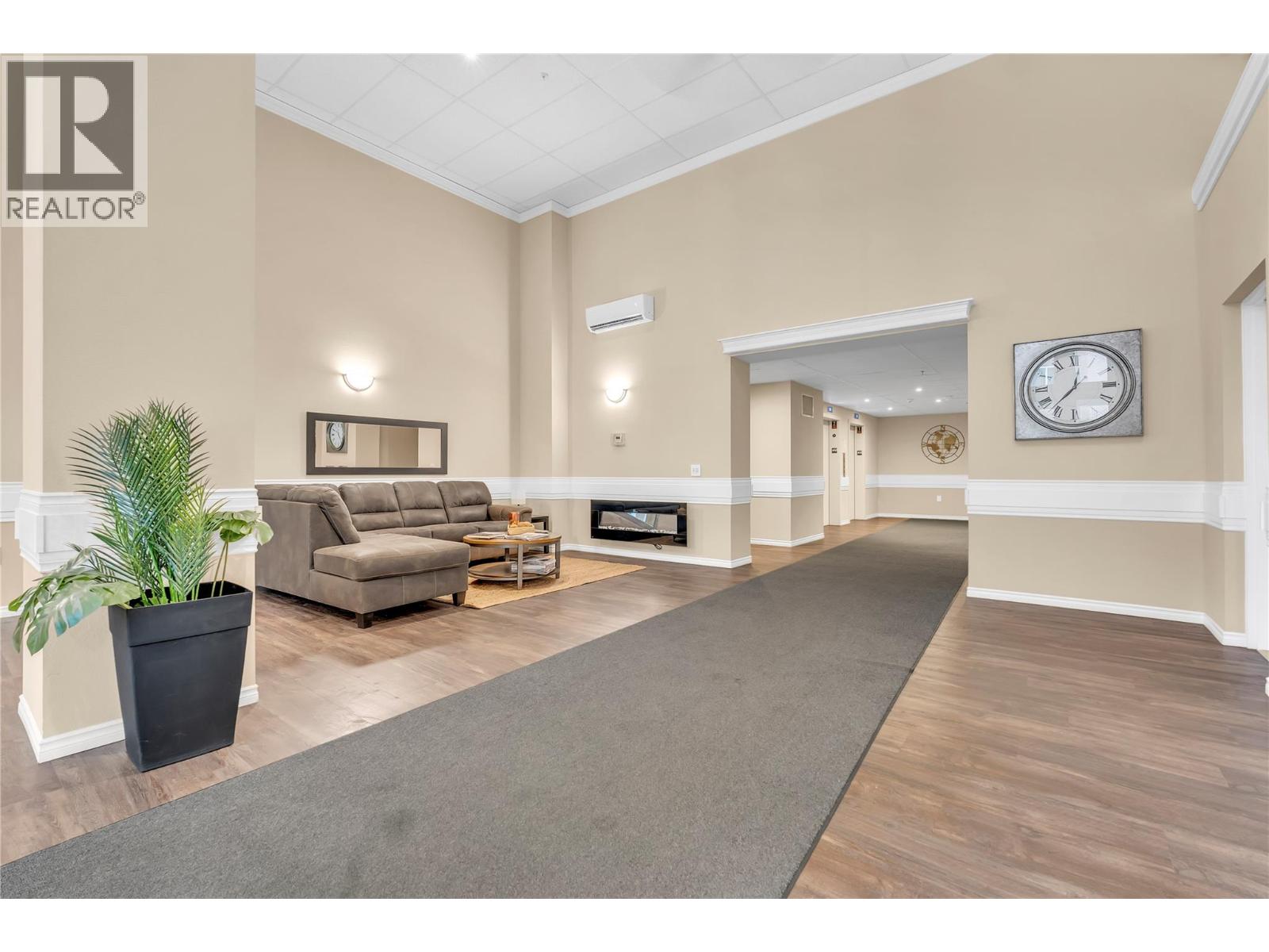 401 3362 SKAHA LAKE Road, Penticton