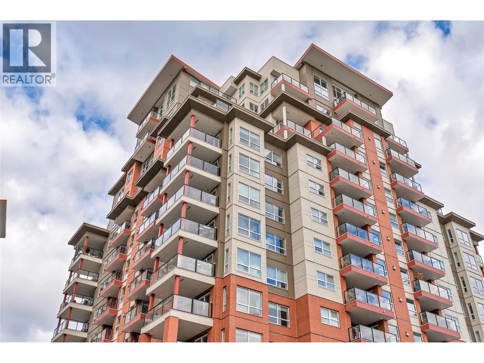 401 3362 SKAHA LAKE Road, Penticton