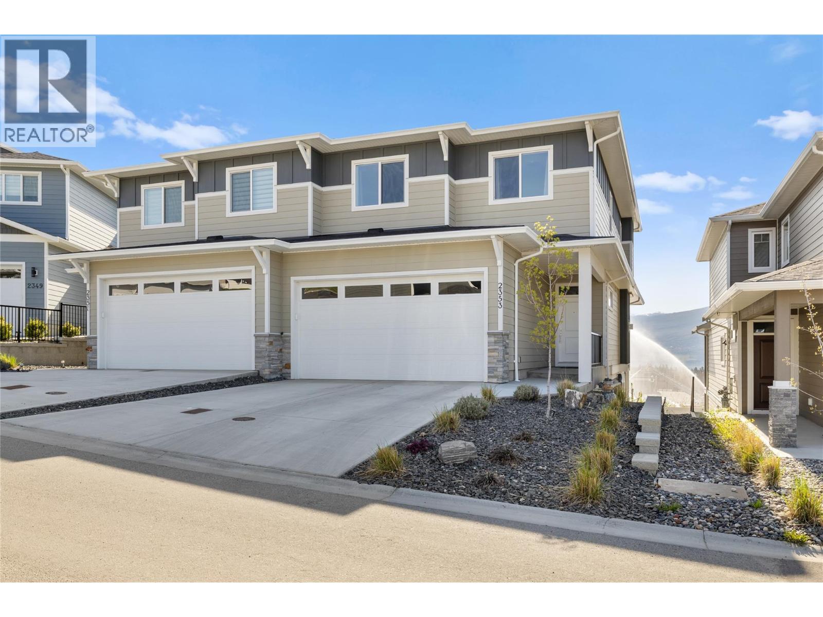  2353 Hawks Boulevard, West Kelowna