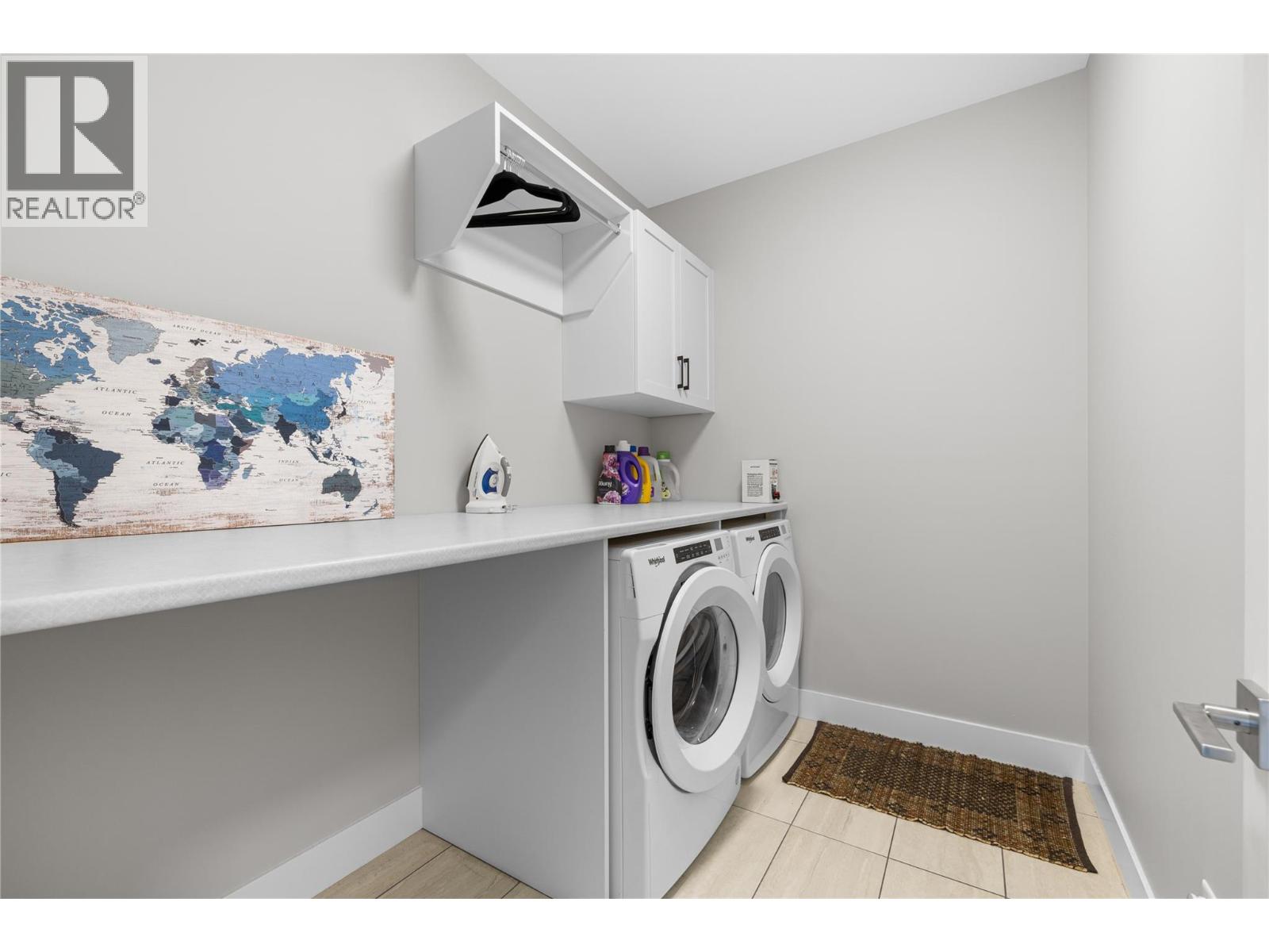  2353 Hawks Boulevard, West Kelowna