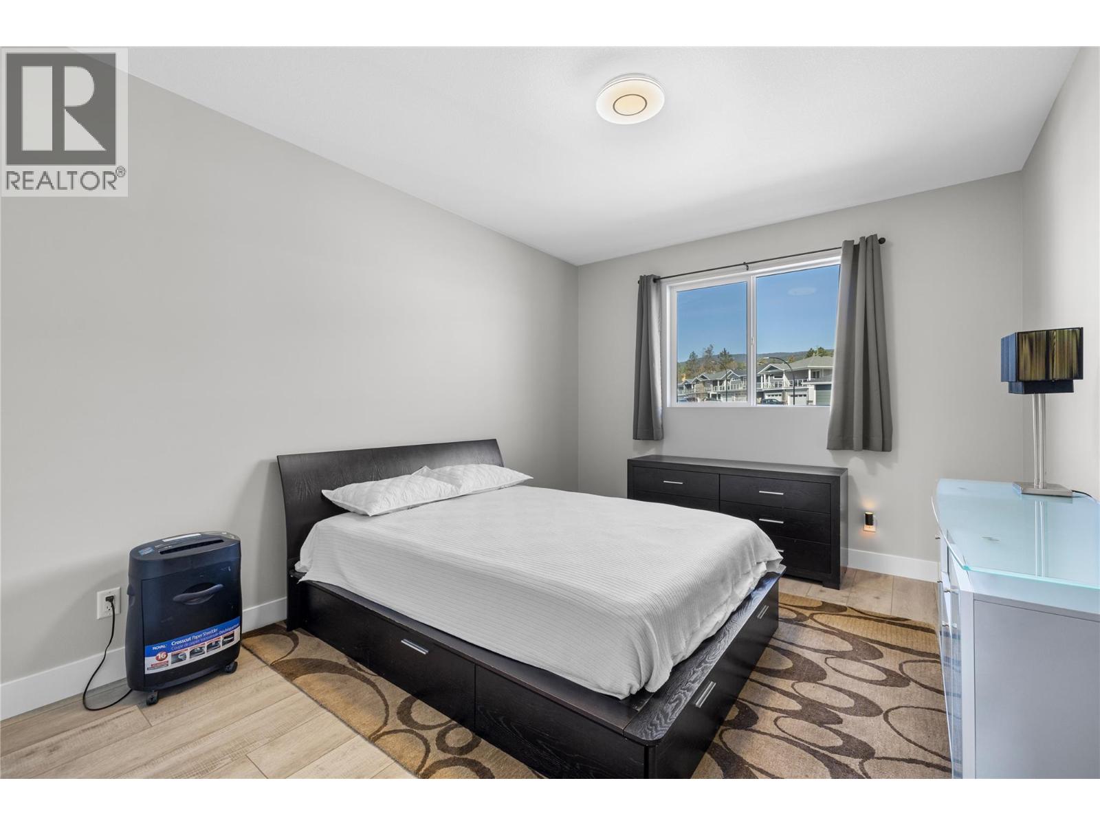  2353 Hawks Boulevard, West Kelowna