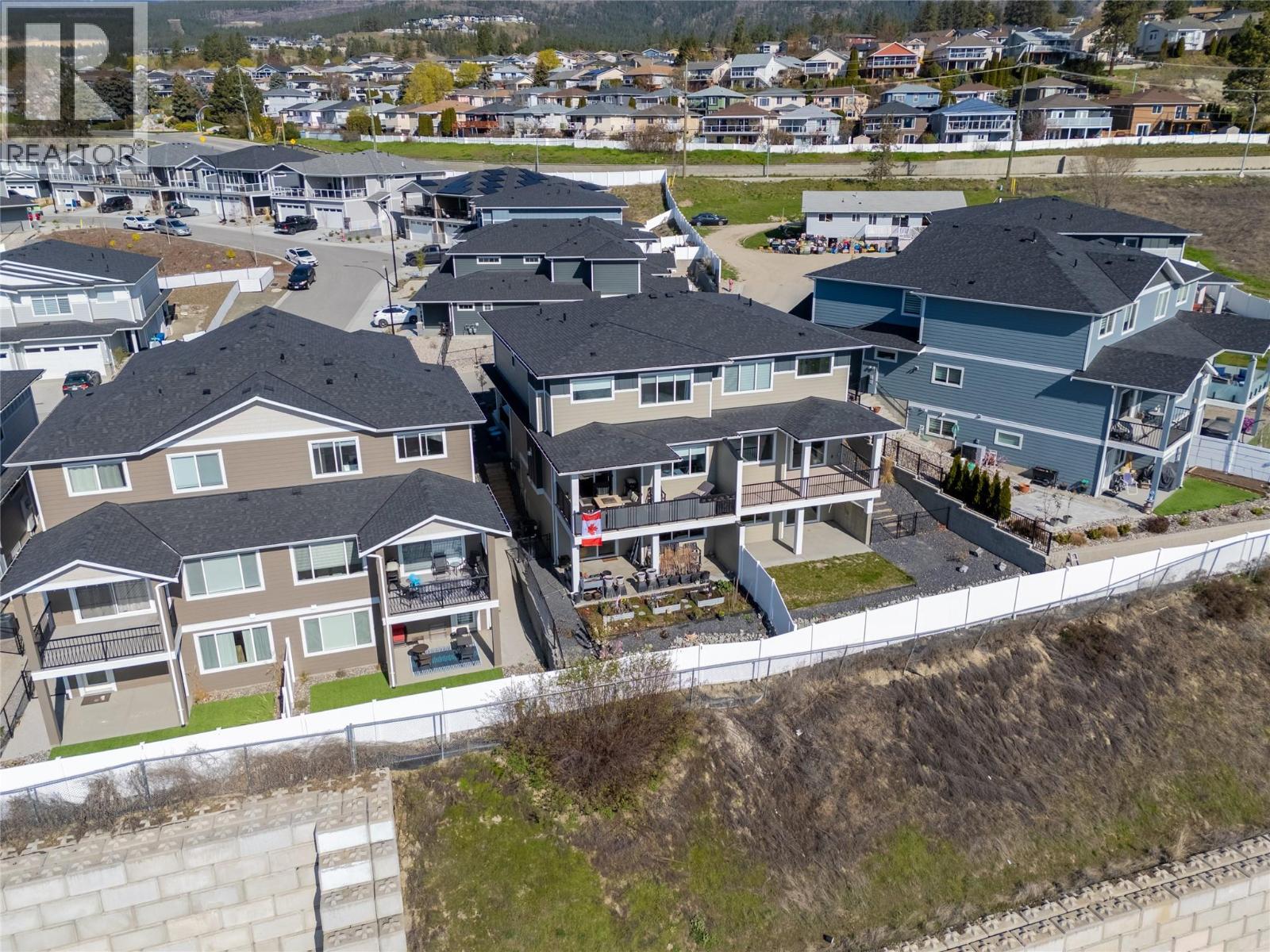  2353 Hawks Boulevard, West Kelowna