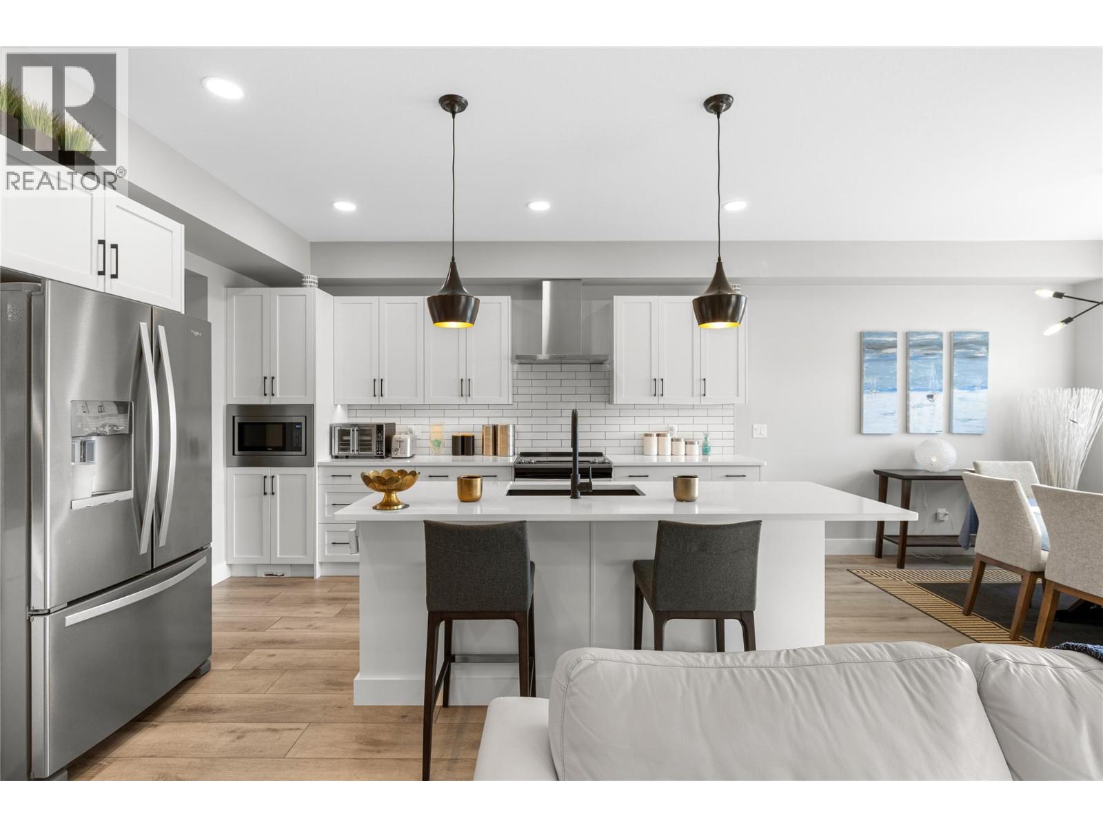  2353 Hawks Boulevard, West Kelowna