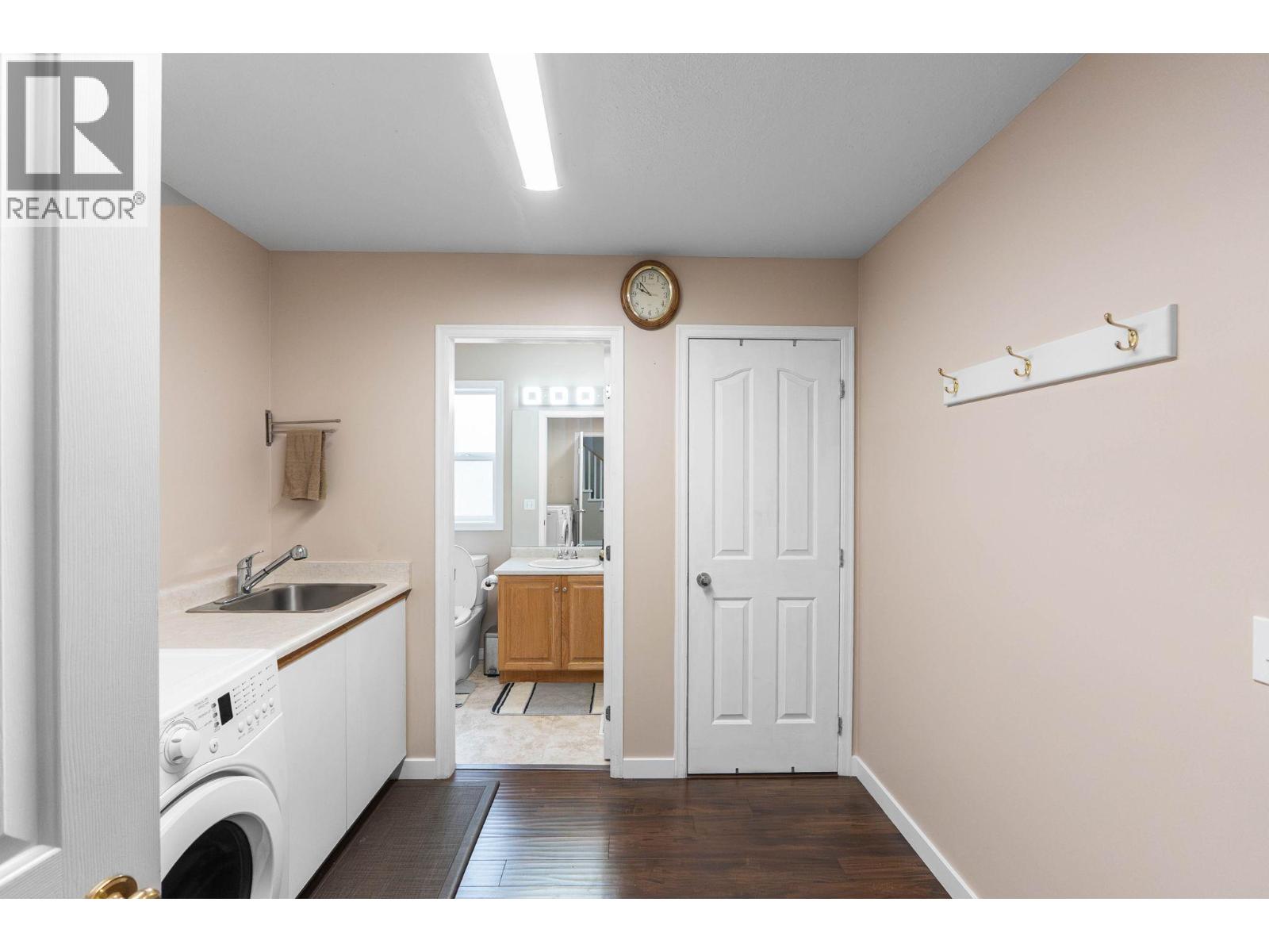  312 Fizet Avenue, Kelowna