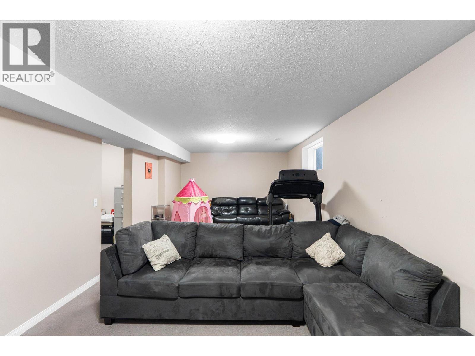  312 Fizet Avenue, Kelowna