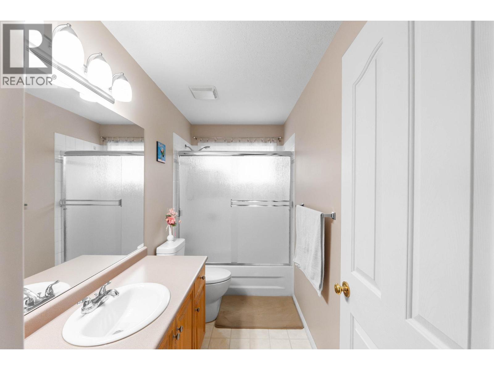  312 Fizet Avenue, Kelowna