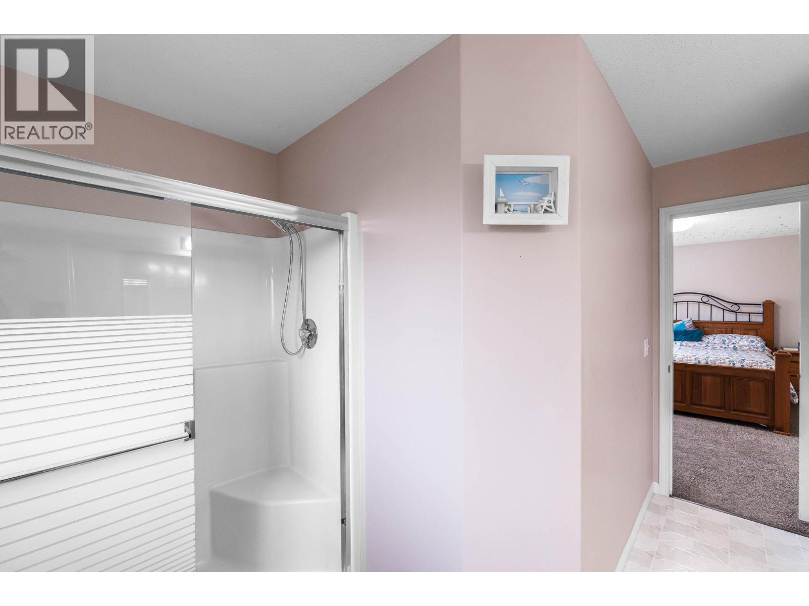  312 Fizet Avenue, Kelowna