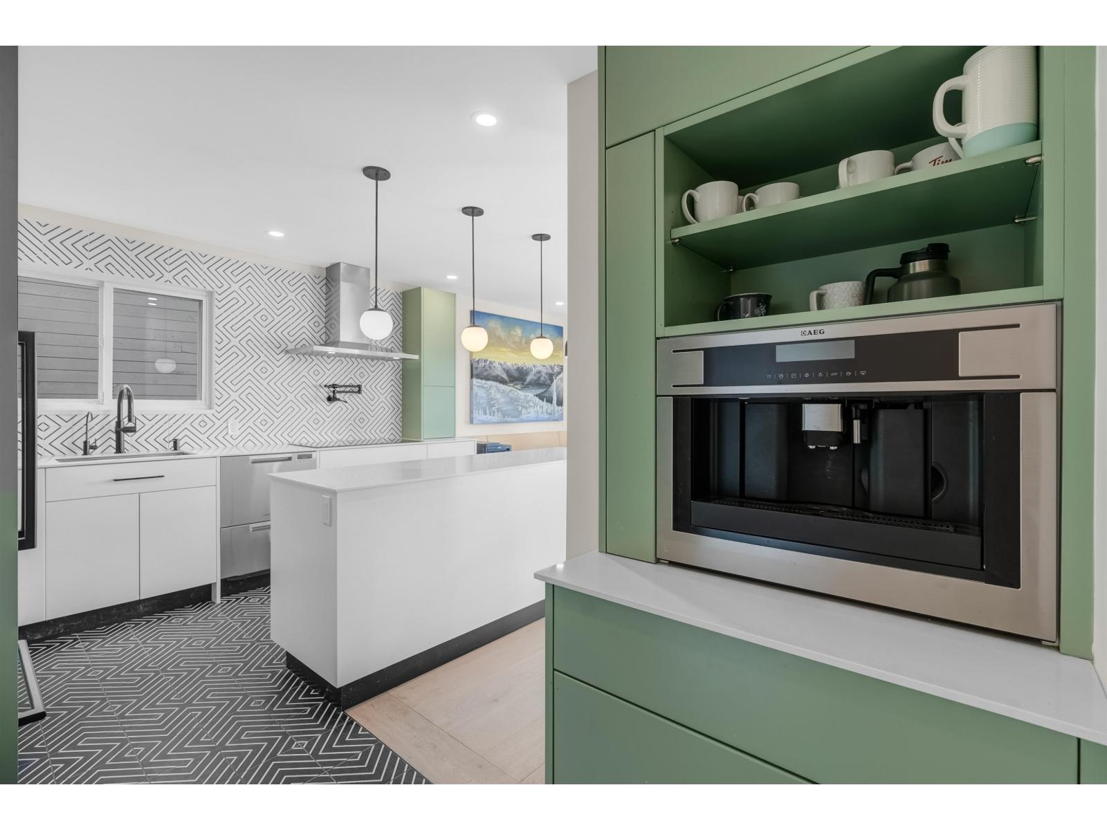 7683 GARFIELD, Delta