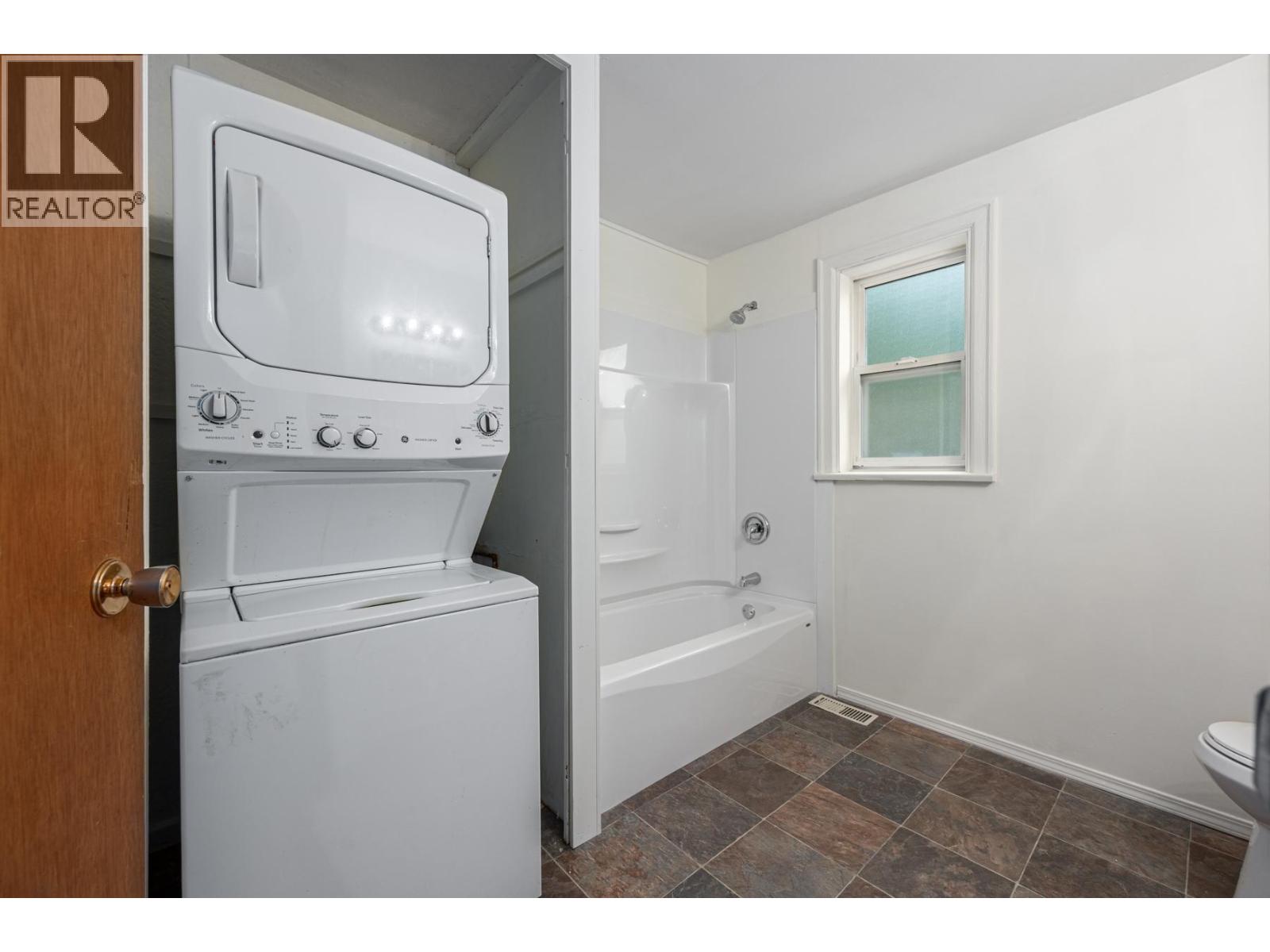 633 FRASERVIEW Street, Lillooet