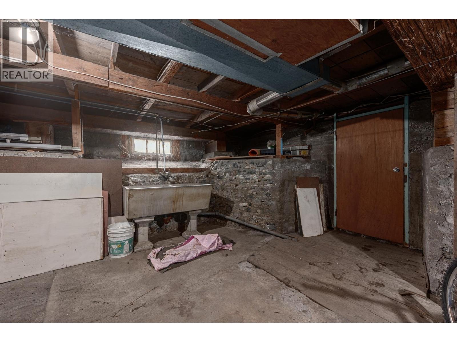 633 FRASERVIEW Street, Lillooet