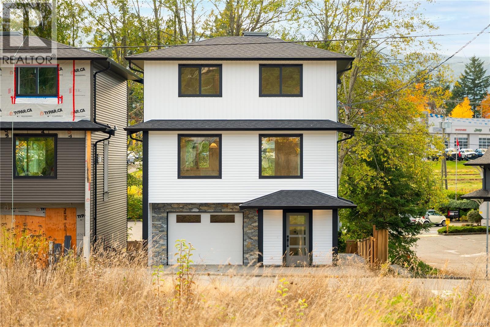 4193 CORUNNA AVE - 16