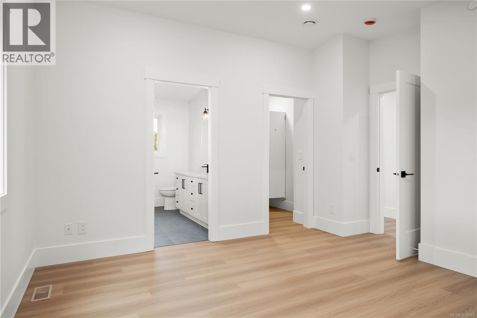 4193 CORUNNA AVE - 56