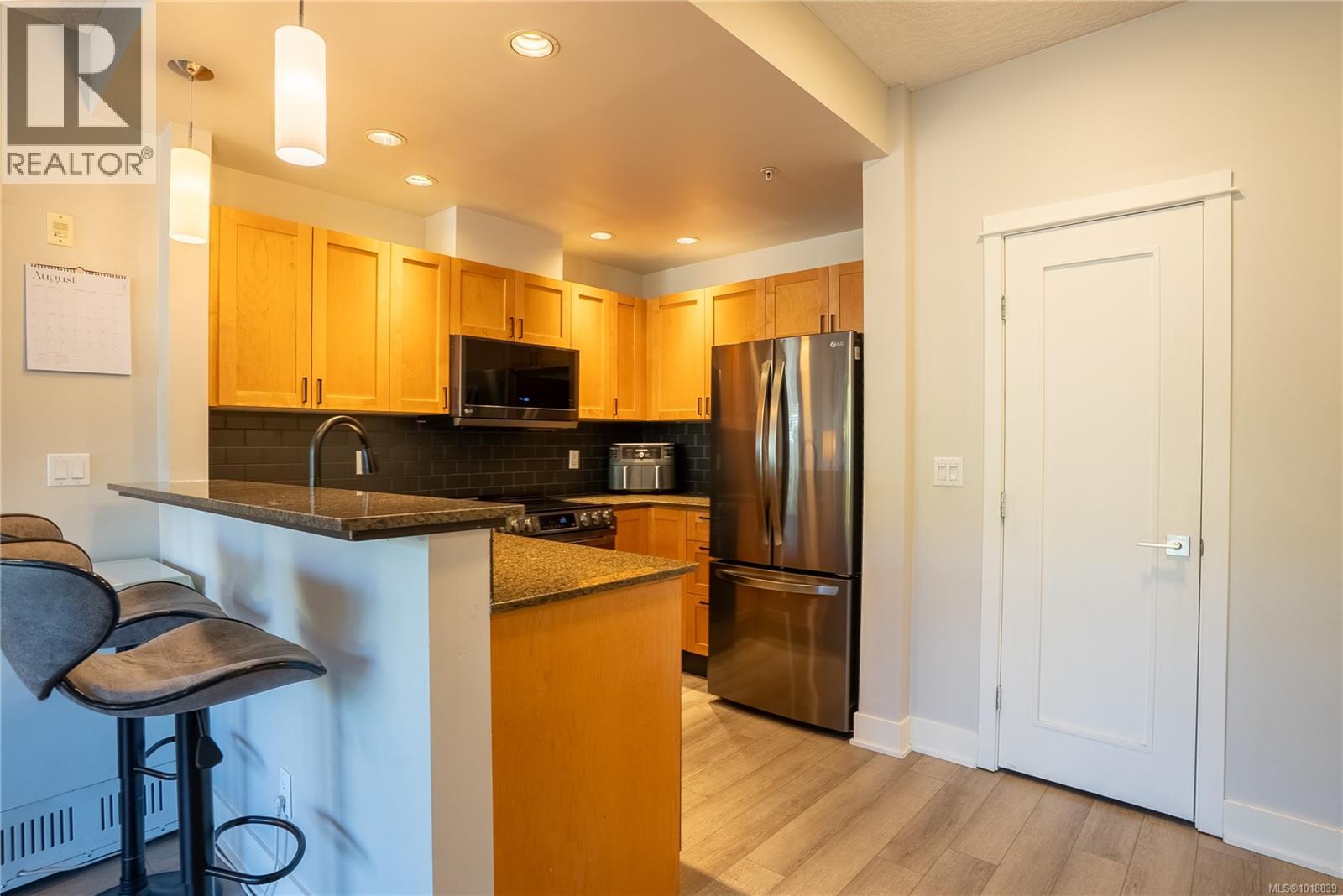 #103 631 BROOKSIDE RD - 8