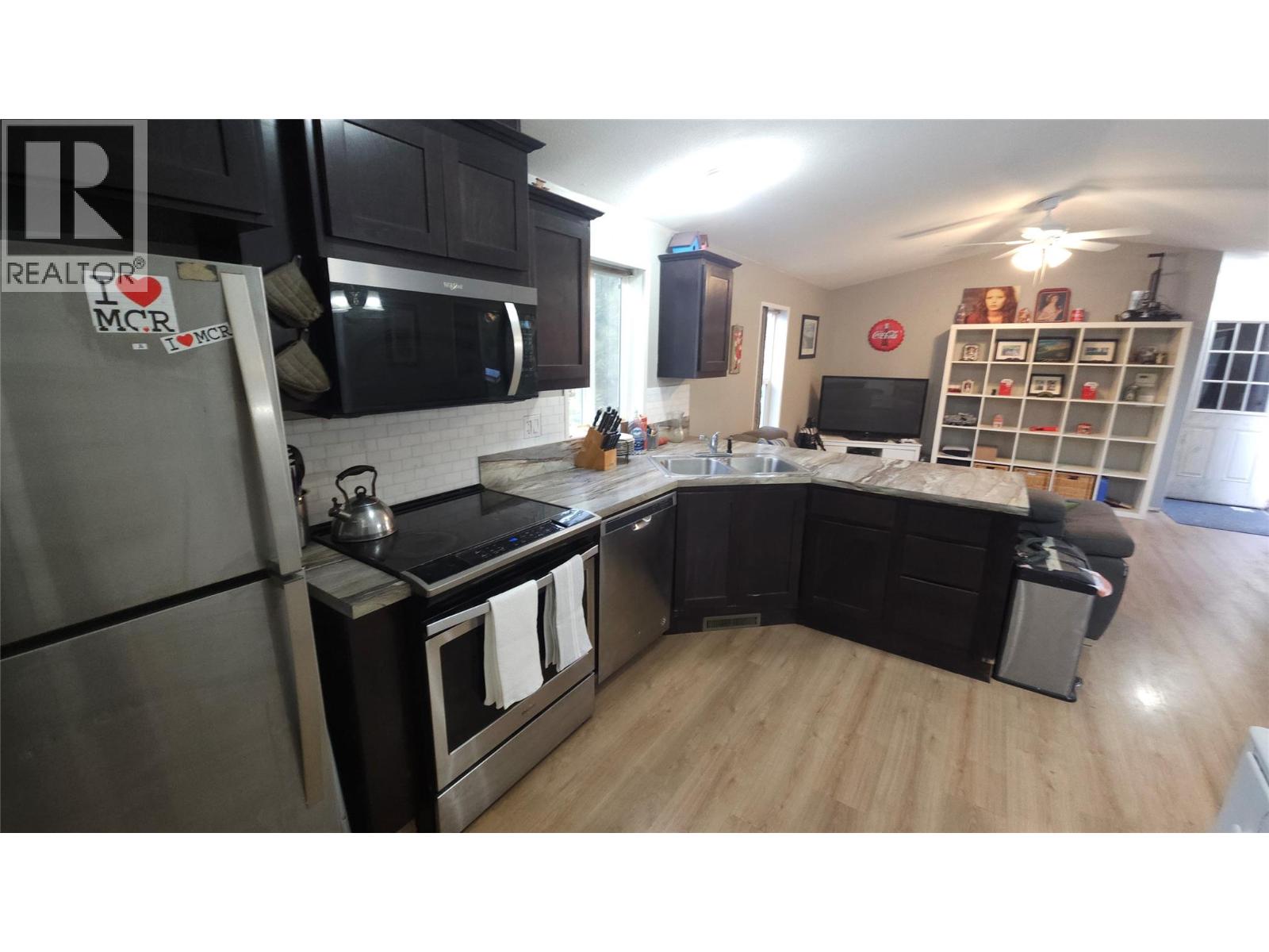 7745 5A Highway - 5