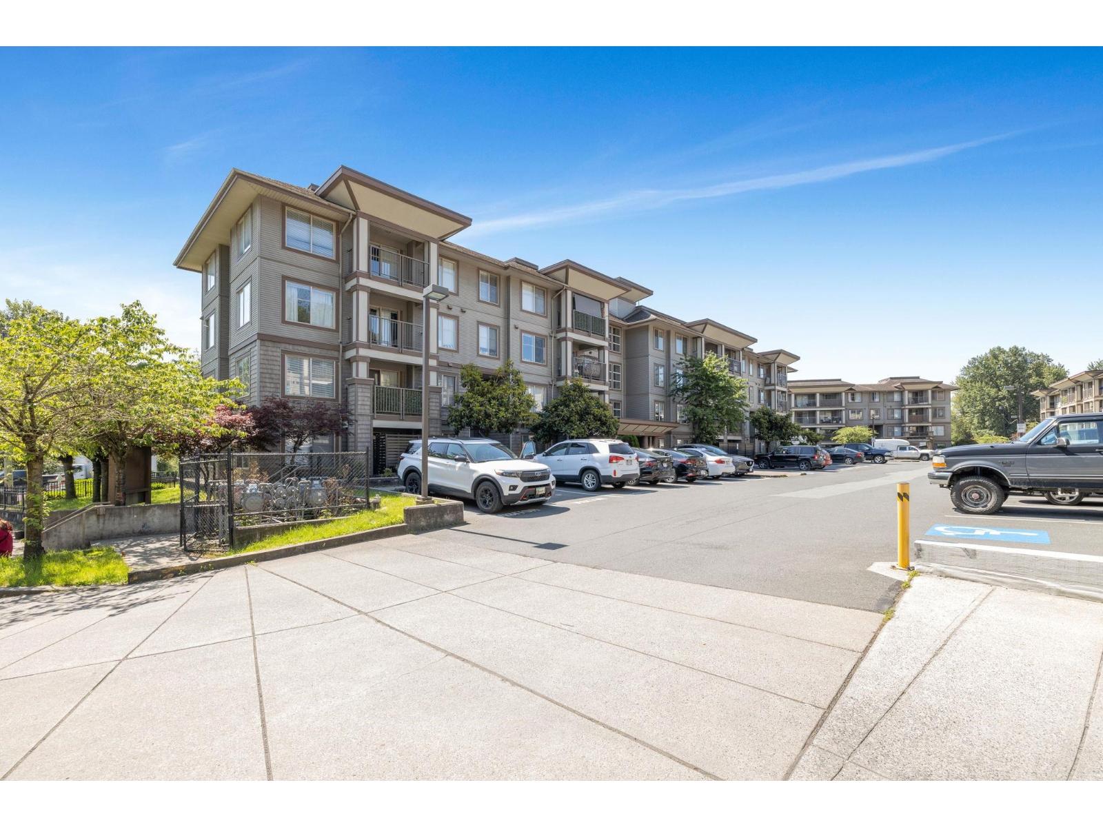 301 45561 YALE ROAD, Chilliwack Proper South