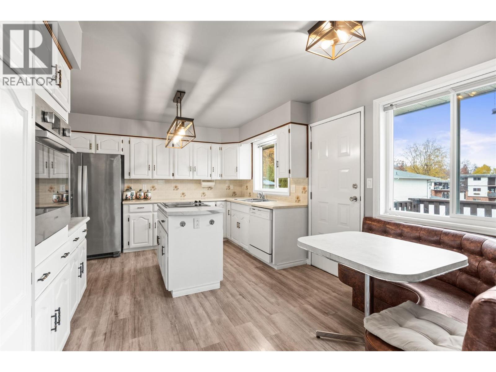  721 Granville Avenue, Enderby